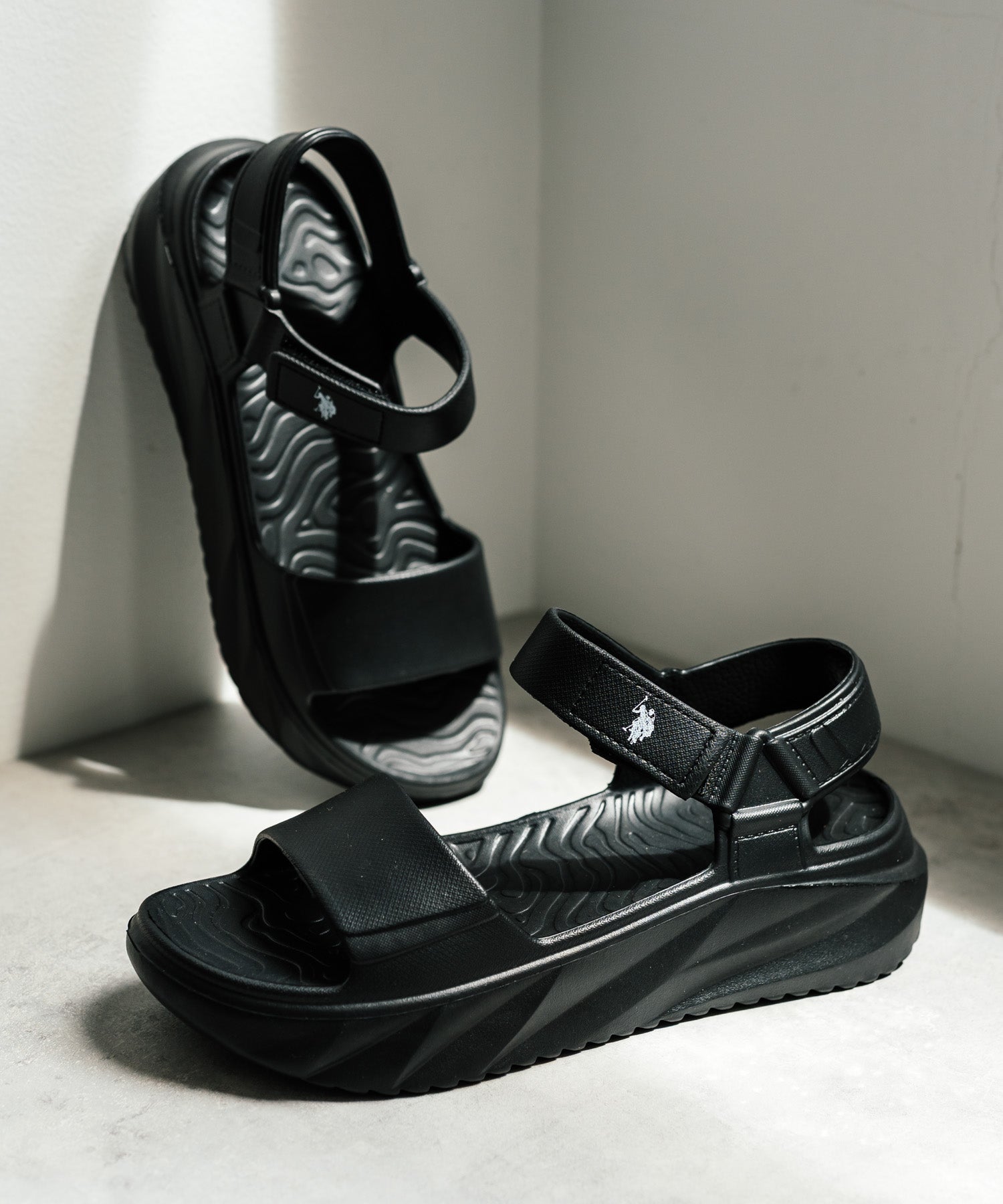 U.S. POLO ASSN. ユーエスポロアッスン W's 厚底ワンベルトサンダル