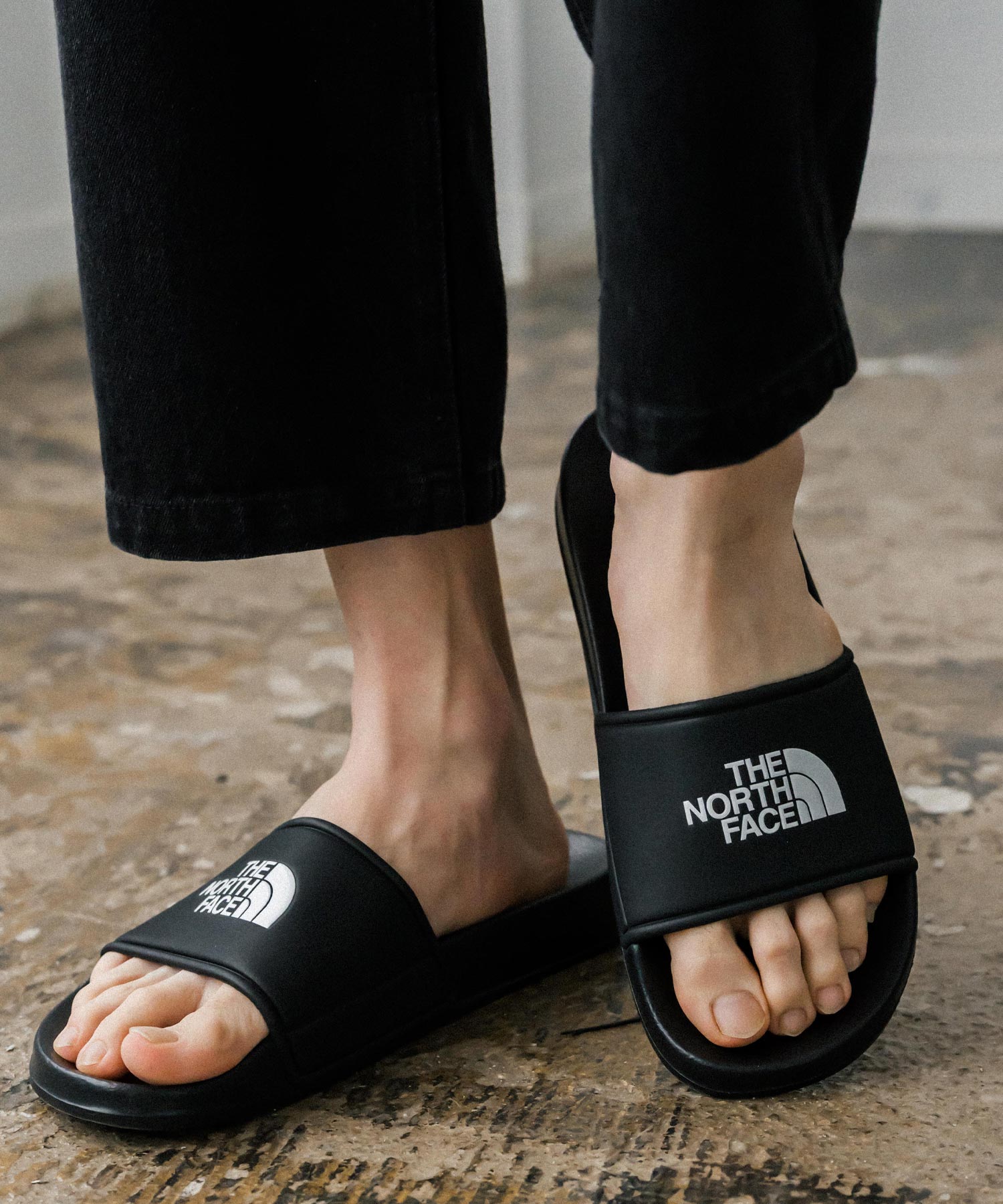 日本未展開モデル WHITE LABEL THE NORTH FACE EPIC SLIDE ロゴ