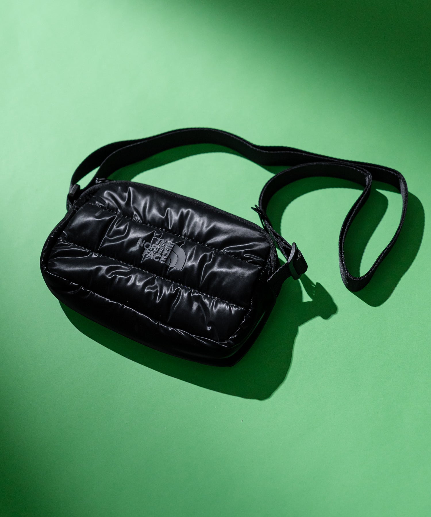 日本未展開モデル WHITE LABEL THE NORTH FACE CHUBBY CROSS BAG MINI ラウンド型キルティングミニクロスショルダーバッグ 15363