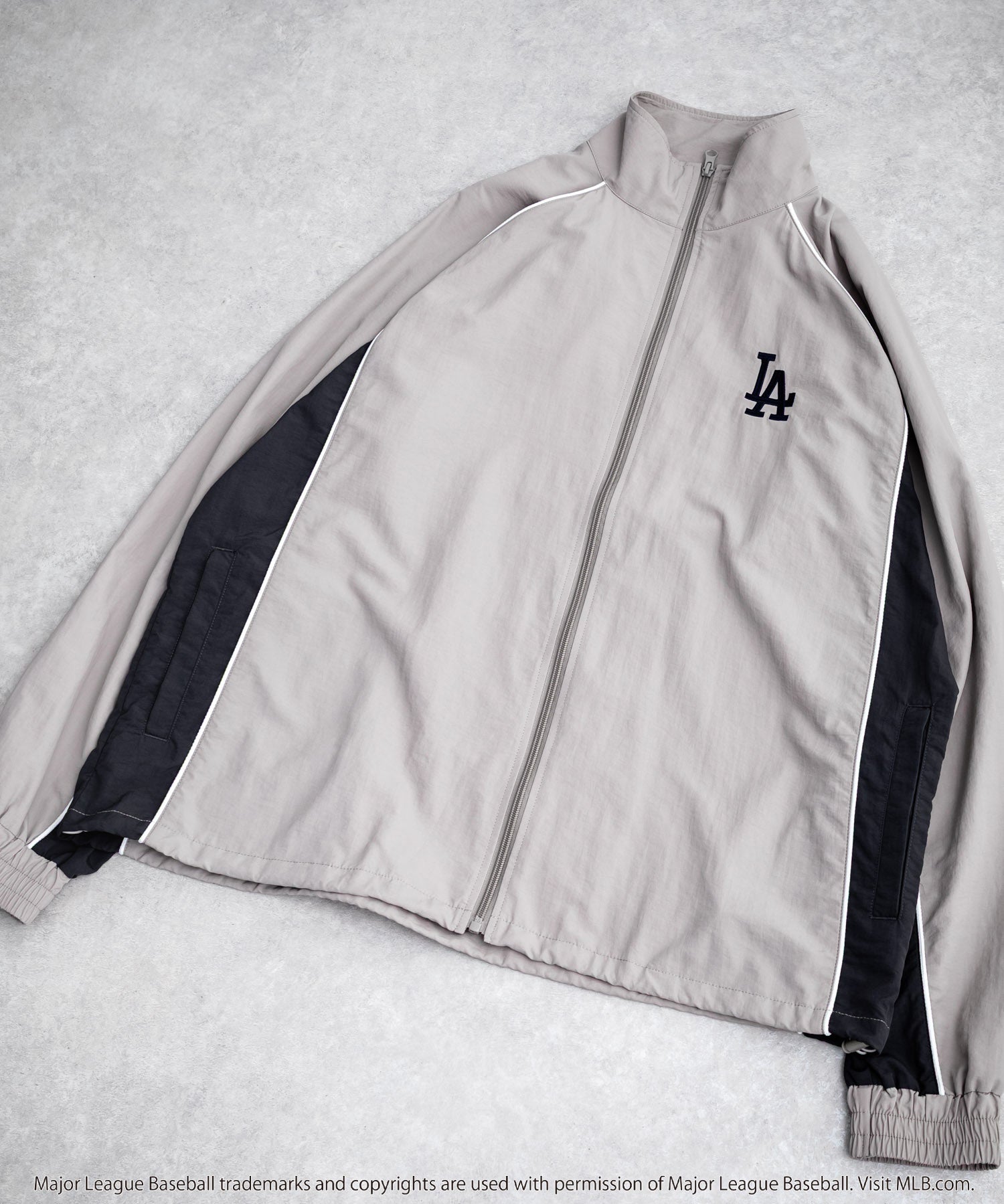 MLB メジャーリーグベースボール NYY LAD SD 別注 オーバーサイズ ナイロントラックジャケット/ワンポイントロゴ刺繍スタンドネックブルゾン 16321