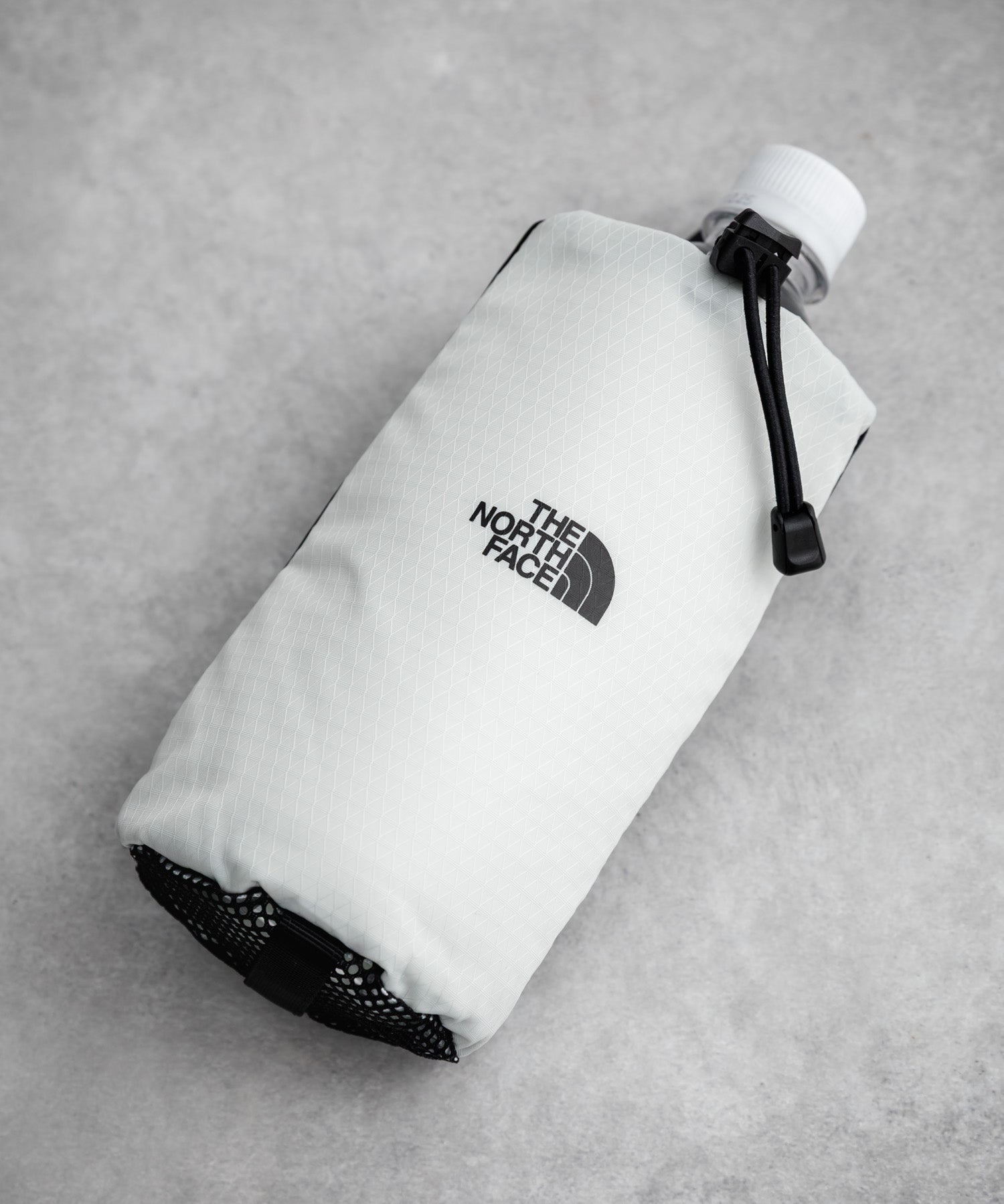 THE NORTH FACE ザ・ノースフェイス MT LITE BOTTLE POUCH ワンポイントロゴ入りペットボトルホルダー　16211