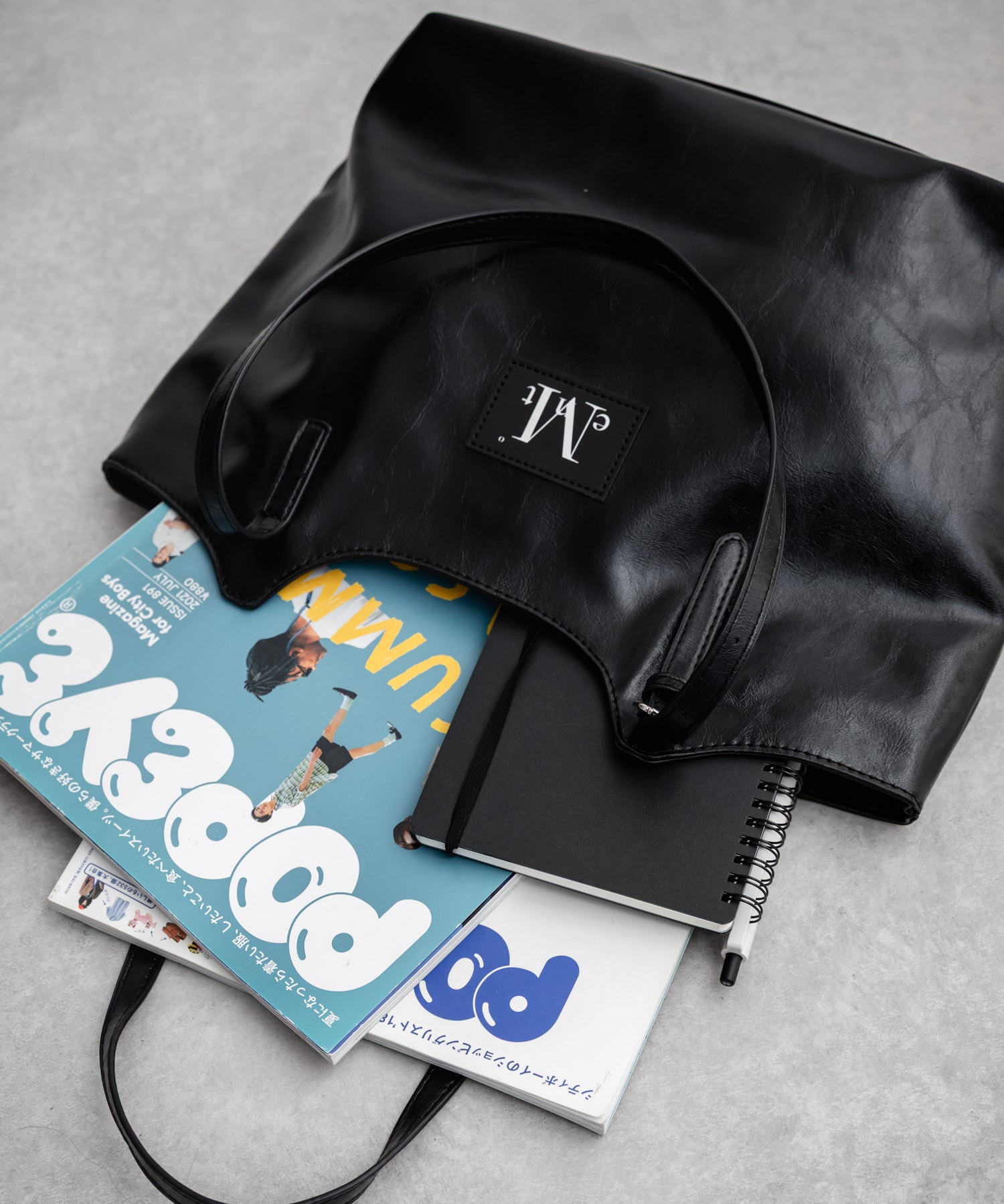 MUCENT ムセント ARMAND FRONT BUCKLE LEATHER SHOULDER BAG UNISEX PUレザーバッグ 16040