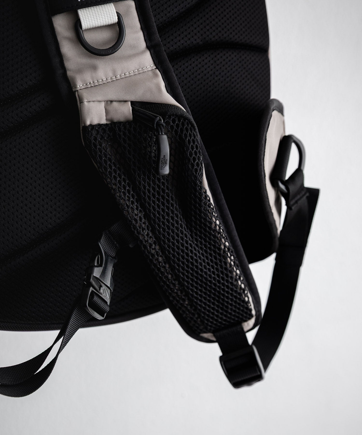 THE NORTH FACE ザ・ノースフェイス HOT SHOT SLING ホットショットスリングバッグ A4収納ワンショルダーバッグ 16389