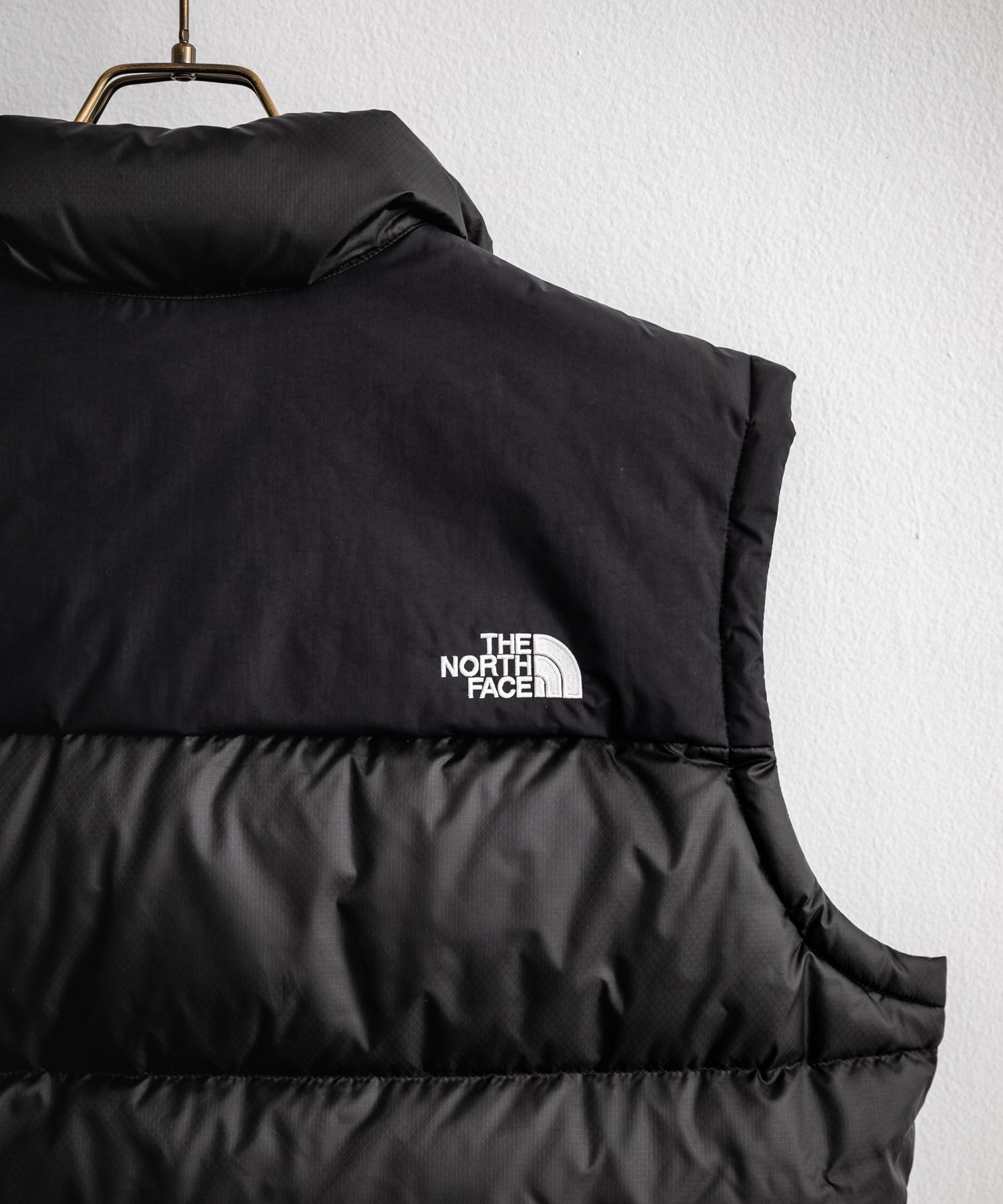 THE NORTH FACE ザ・ノースフェイス MEN'S DIABLO DOWN VEST ワンポイントロゴ刺繍700フィルパワーダウンベスト 15217