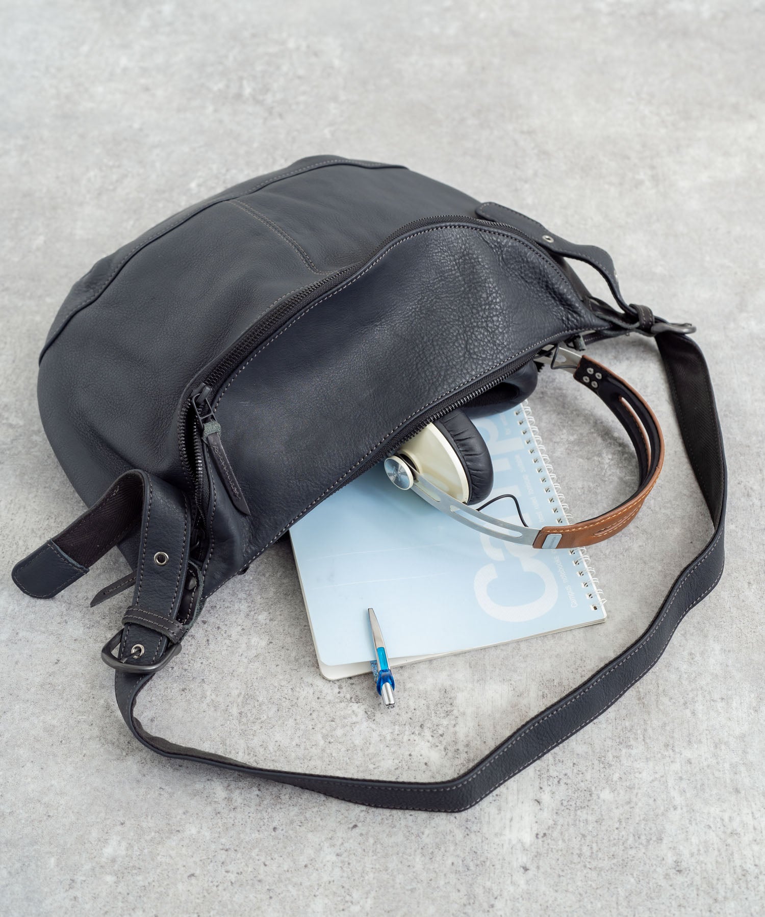 Butler Verner Sails バトラーバーナーセイルズ 日本製 国産 ヌメ革シュリンクワンショルダー JA-2045 7204