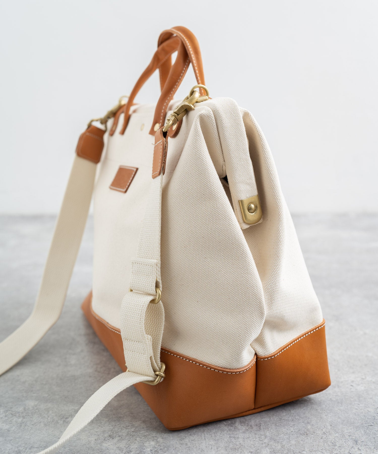 Butler Verner Sails バトラーバーナーセイルズ 日本製 国産 口金ワークボストン JA-0997-2 2269