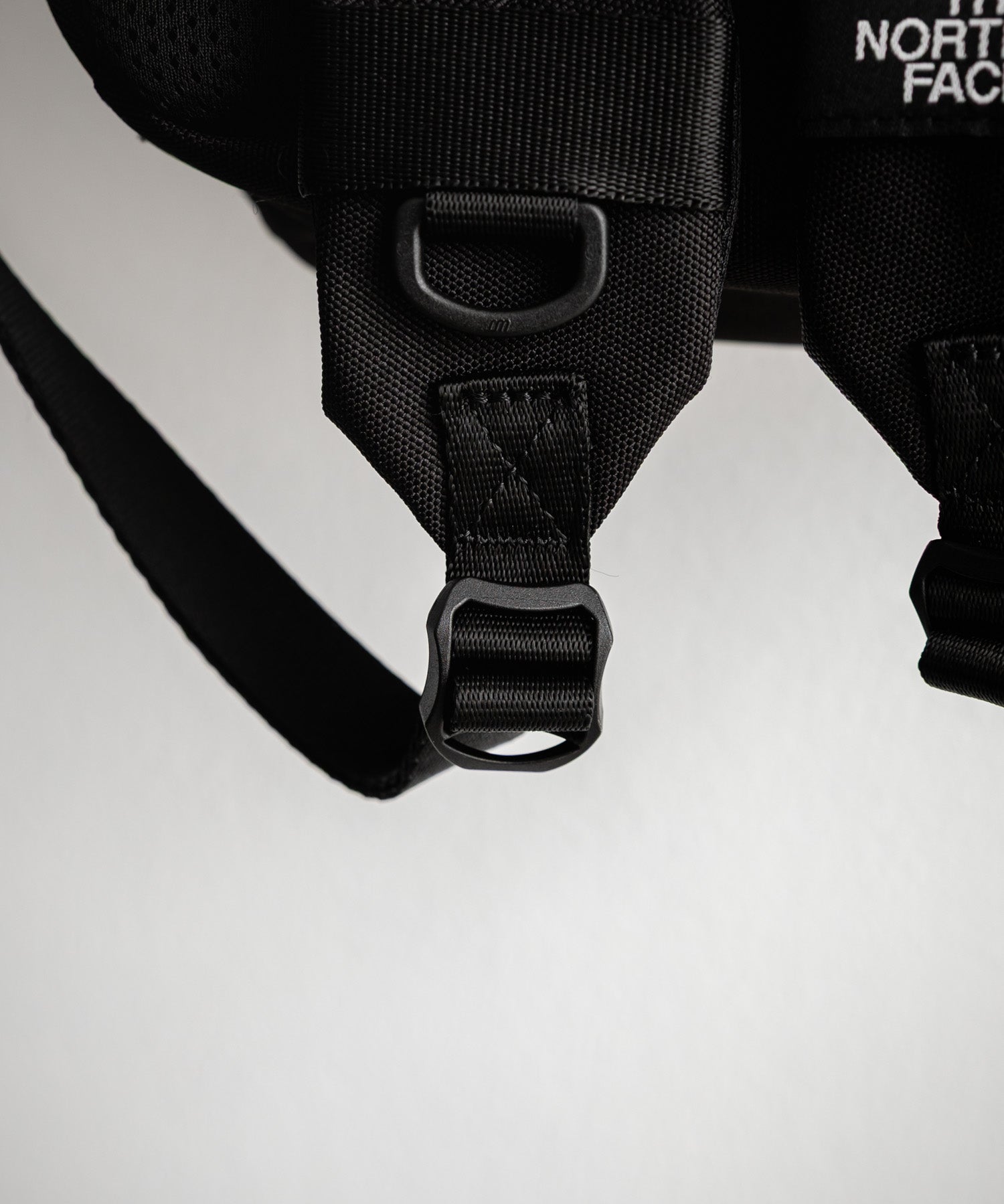 日本未展開モデル WHITE LABEL THE NORTH FACE ELECTRON SLING BAG ミニバックパック 15572