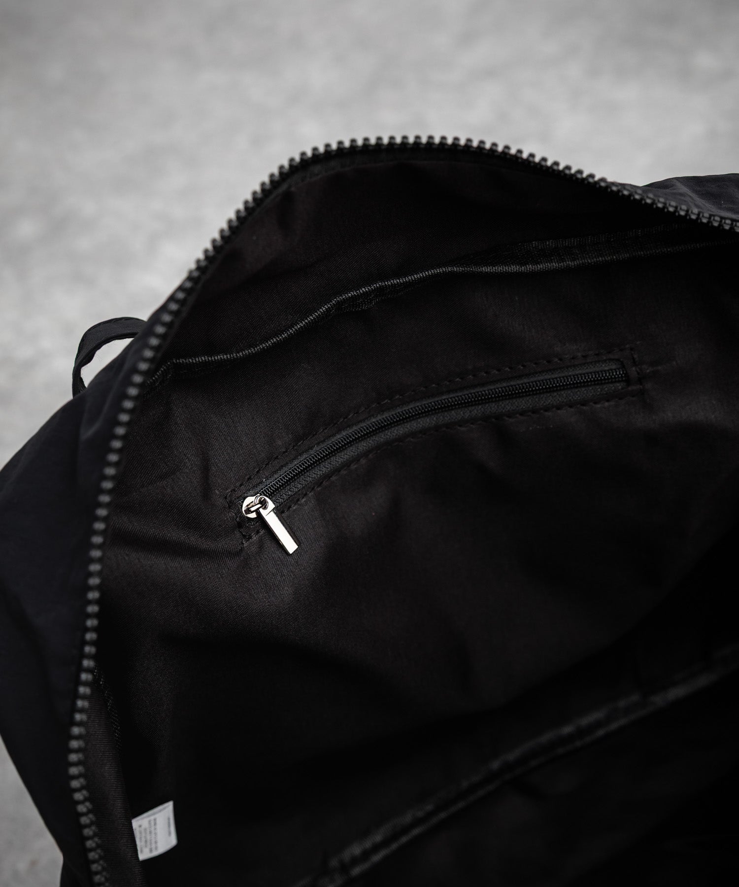 MUCENT ムセント AMANDA FRONT POCKET SHOULDER BAG UNISEX ボストンバッグ/ショルダーバッグ 16039