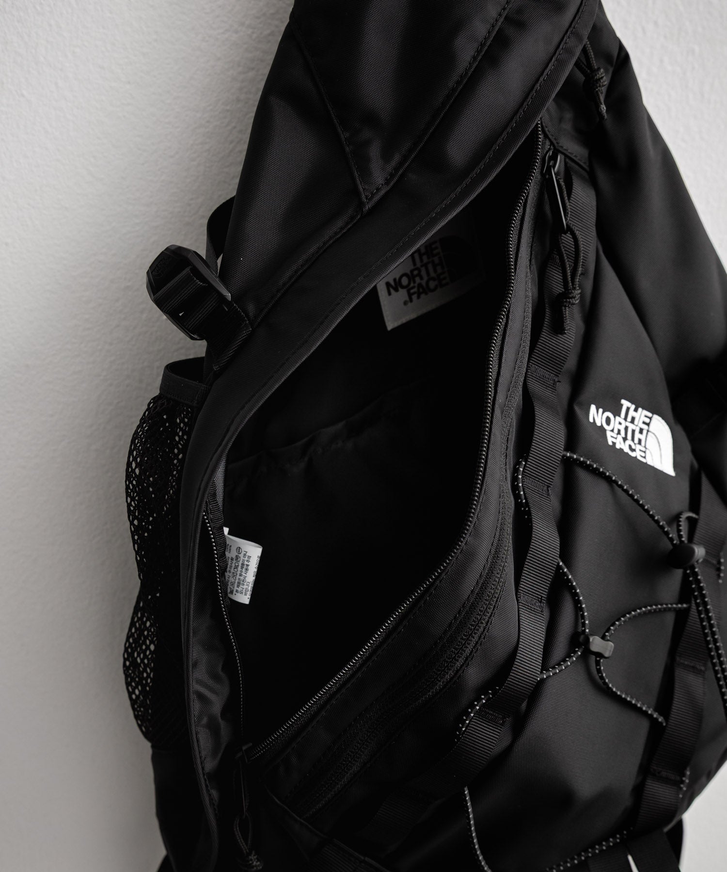 日本未展開モデル WHITE LABEL THE NORTH FACE ELECTRON SLING BAG スリングバッグ 15575