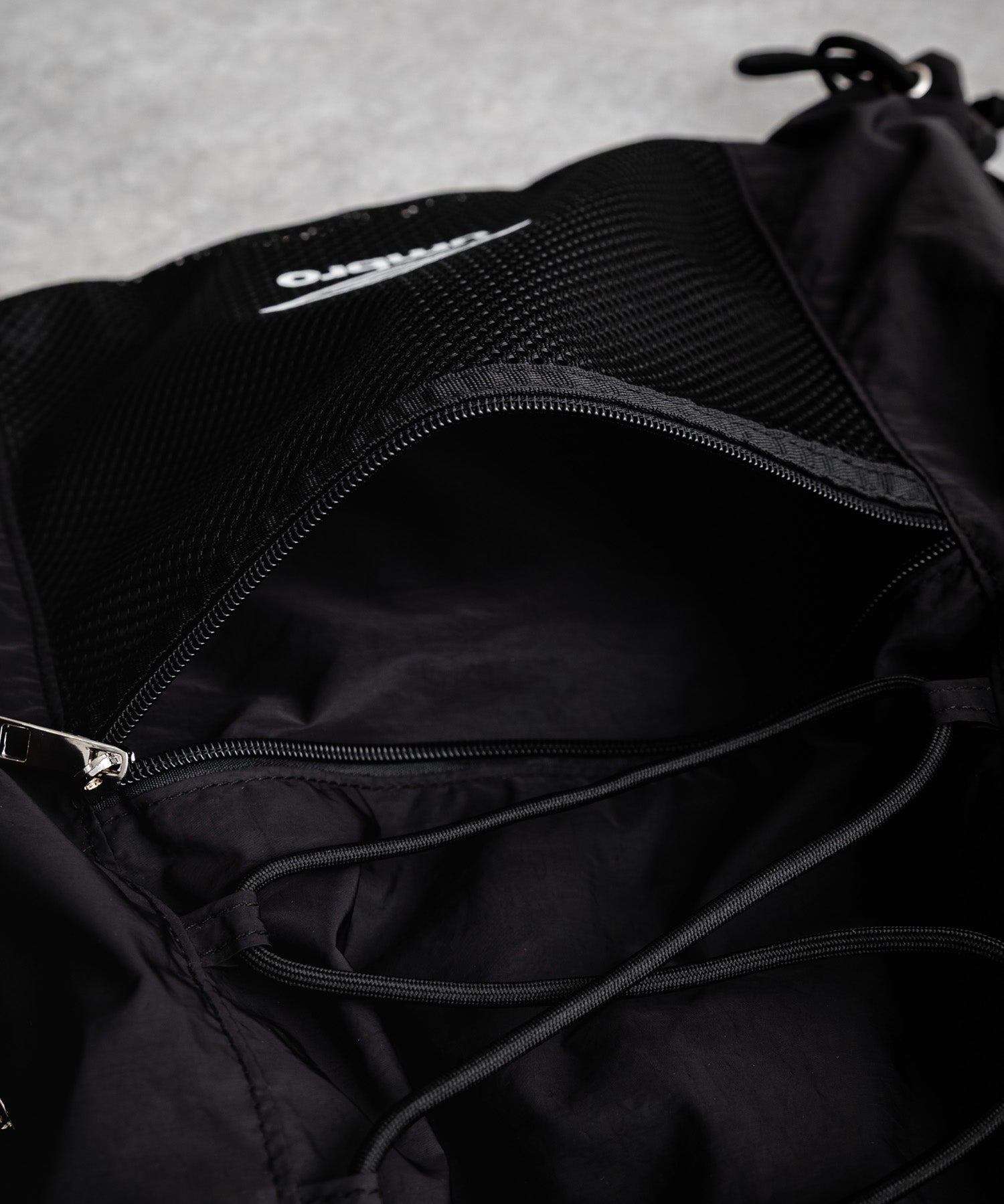 UMBRO 別注コラボ ドローコードワンポイントロゴナップサック 15350