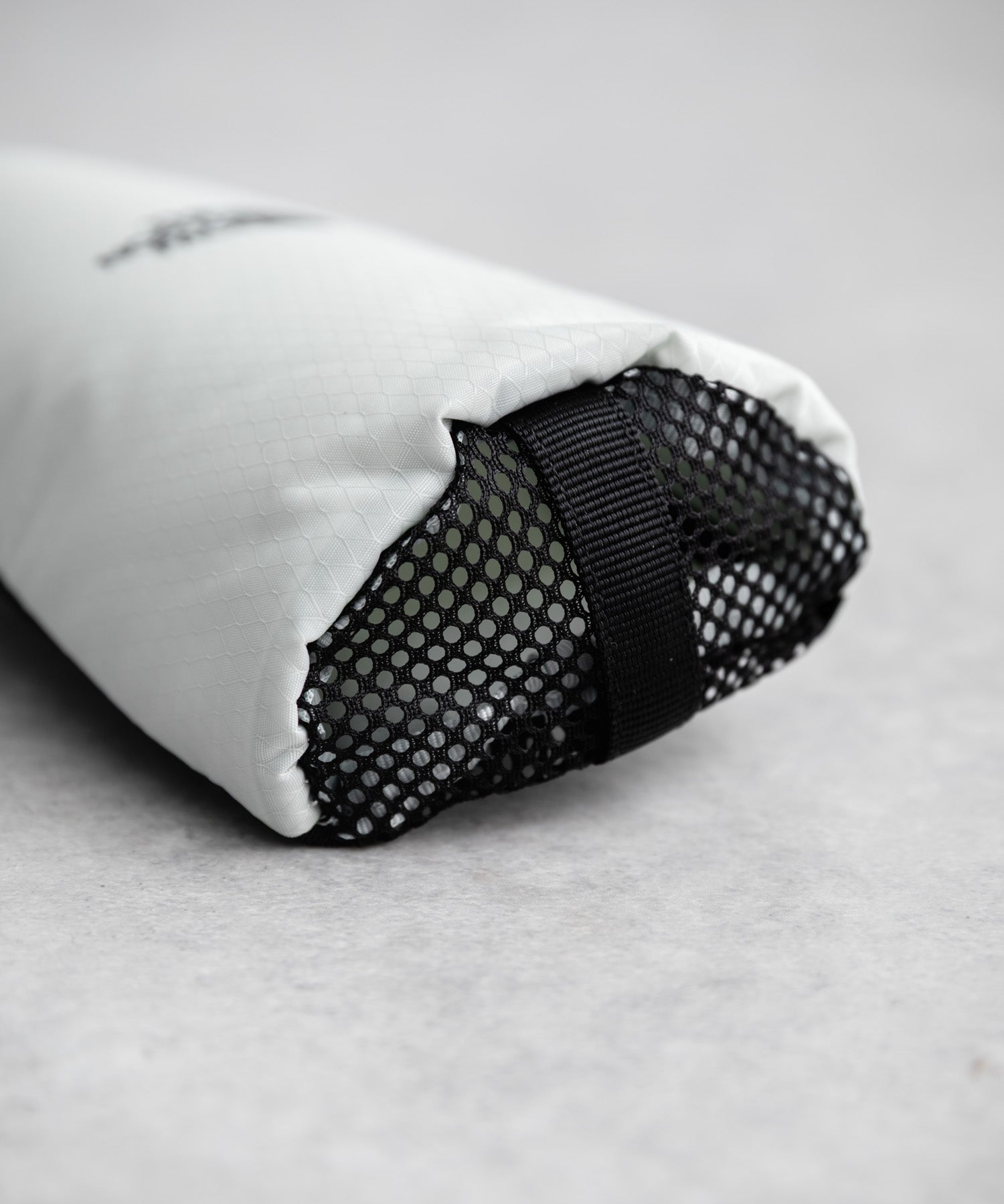 THE NORTH FACE ザ・ノースフェイス MT LITE BOTTLE POUCH ワンポイントロゴ入りペットボトルホルダー　16211