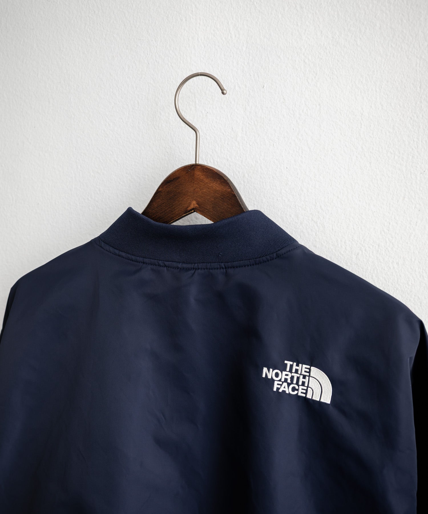 THE NORTH FACE ザ・ノースフェイス M'S BRETON JACKET ワンポイントロゴ刺繍スタジャン/ナイロンジャケット 15886