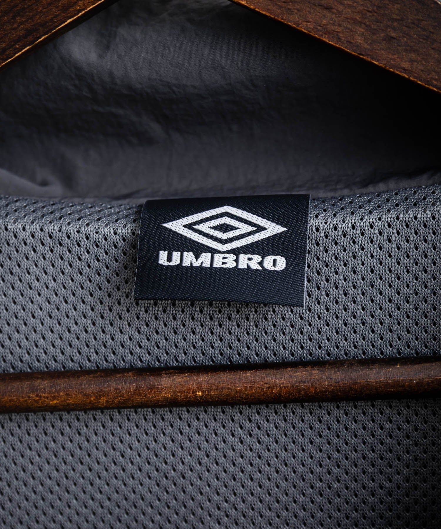 UMBRO アンブロ オーバーサイズパイピングナイロンジャケット/バックプリントトラックジャケット 16393【セットアップ可能】