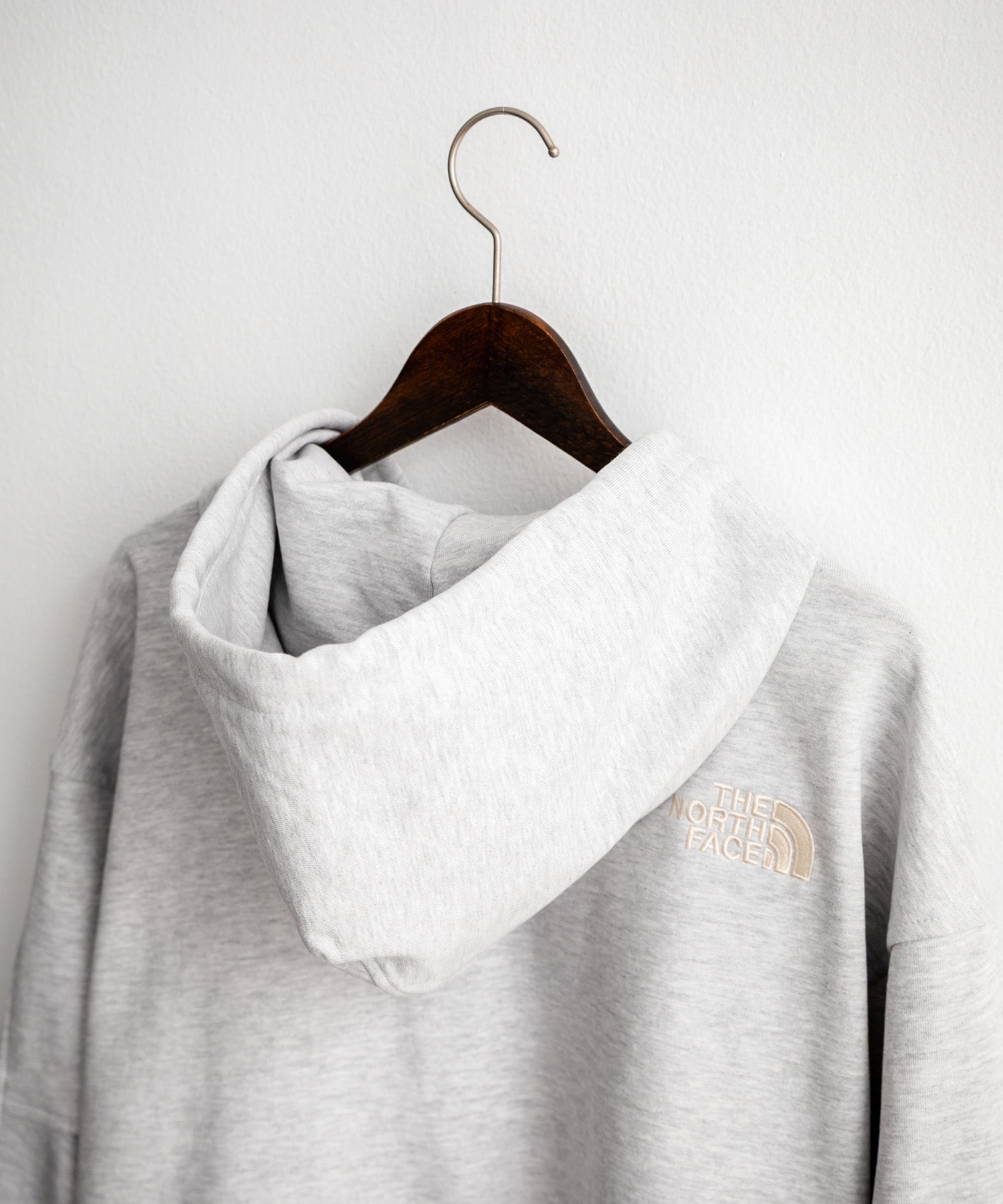 日本未展開モデル THE NORTH FACE ザ・ノースフェイス WHITE LABEL ホワイトレーベル ESSENTIAL HOOD ZIP UP エッセンシャルフードジップアップパーカー 15154