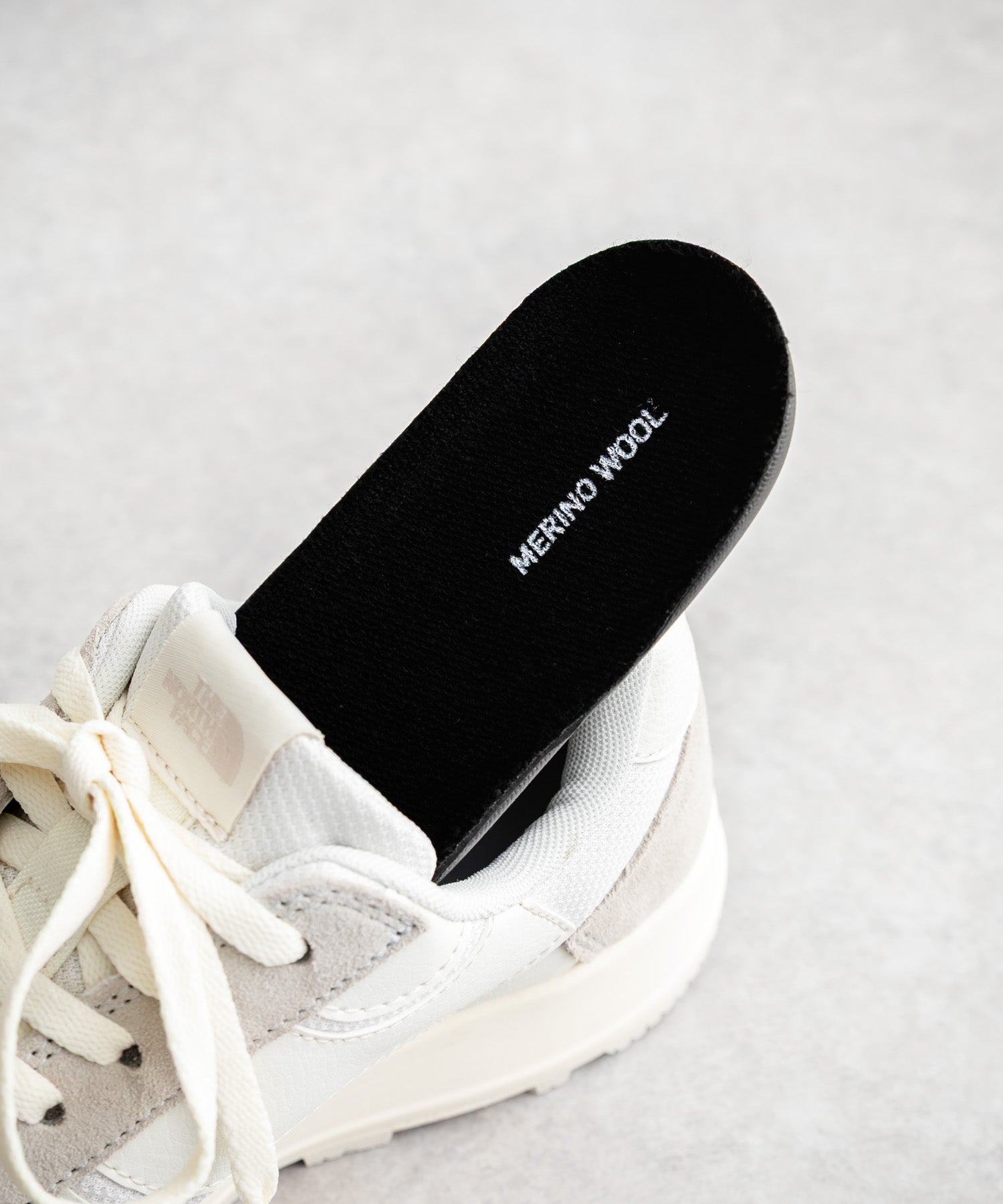 THE NORTH FACE DOME レースアップスニーカー ランニングシューズ	15381