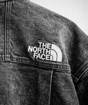 日本未展開モデル WHITE LABEL THE NORTH FACE DENIM TRUCKER JACKET ワンポイントロゴ刺繍ワークデニムジャケット 15653