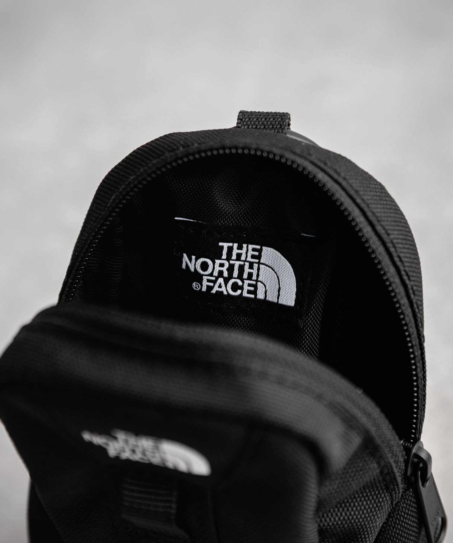 THE NORTH FACE ザ・ノースフェイス MINI BIG SHOT POUCH カラビナ付きミニポーチ/小物入れ 16014