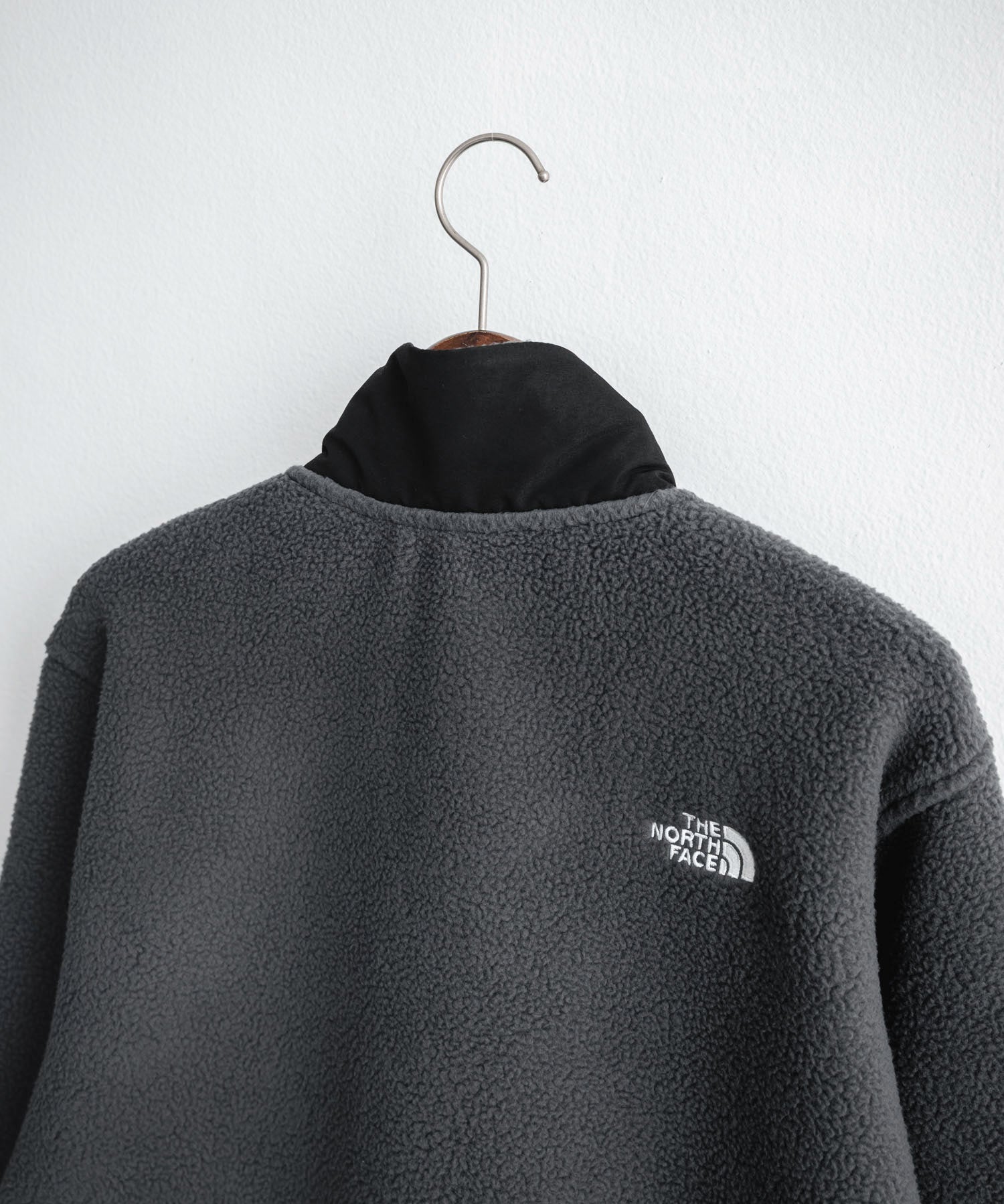 THE NORTH FACE ザ・ノースフェイス Men's Yumiori Off Peak 1/2 Zip Jacket ワンポイントロゴ刺繍ハーフジップ長袖フリースプルオーバー 16245