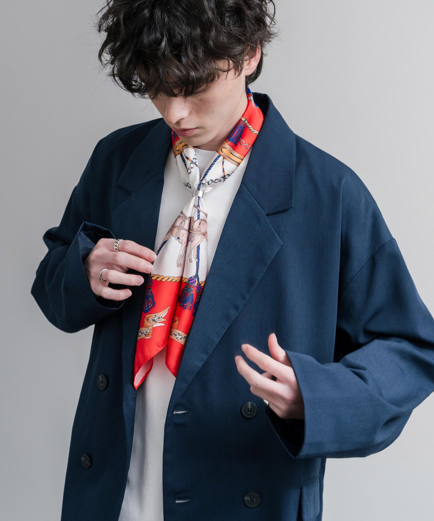 新色追加 スカーフリング付き 大判サイズ総柄スカーフ 12688