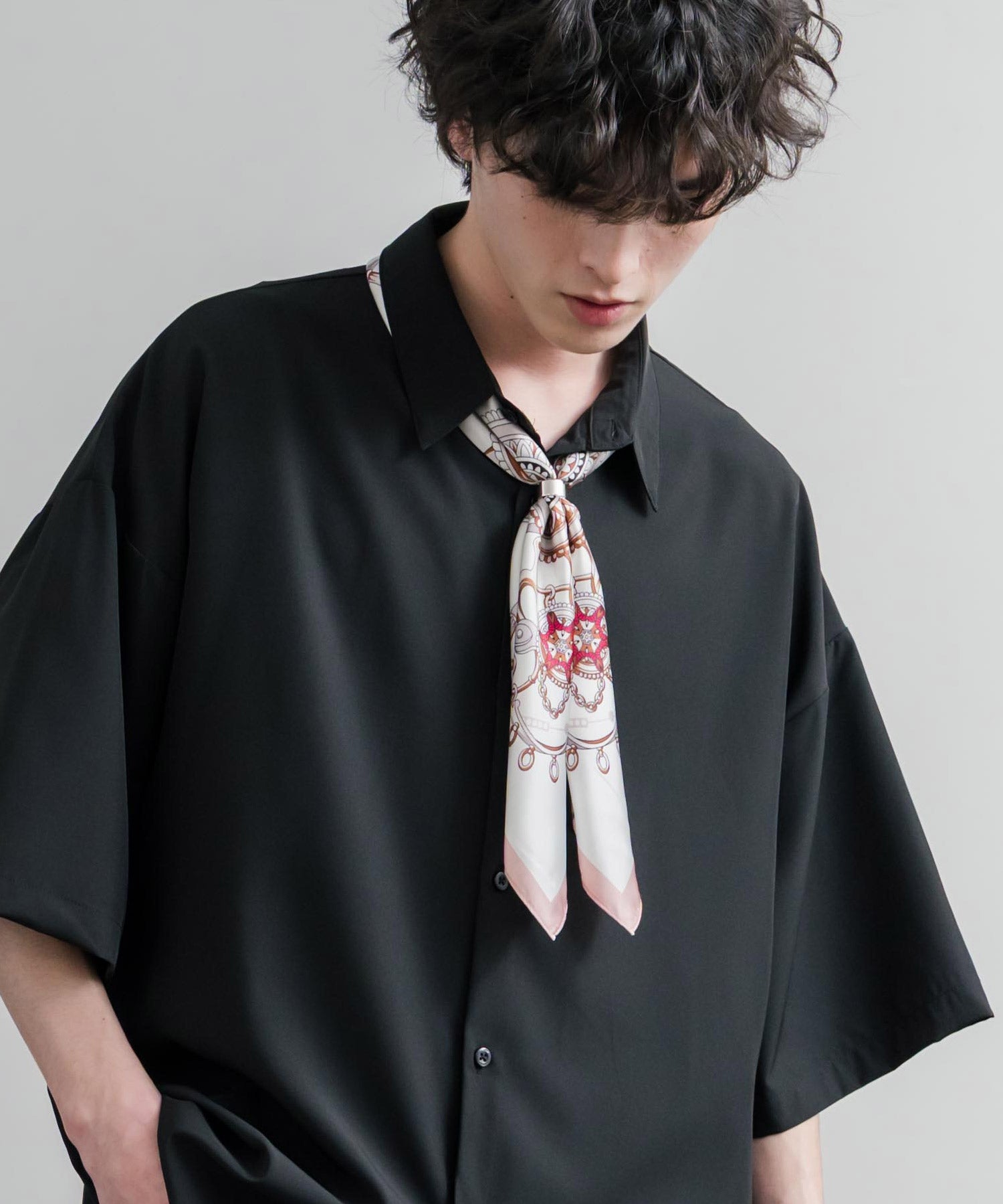 新色追加 スカーフリング付き 大判サイズ総柄スカーフ 12688