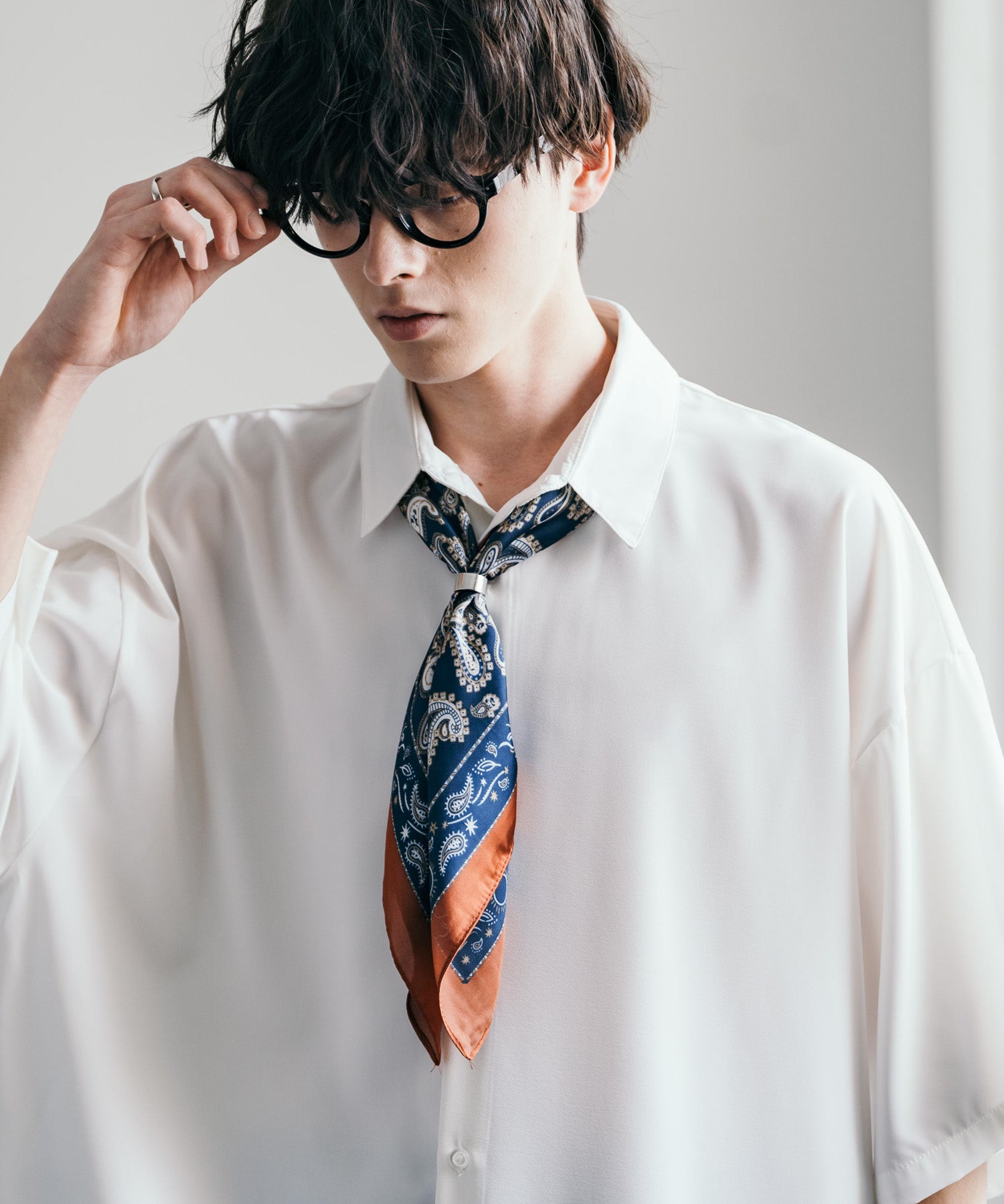 新色追加 スカーフリング付き 大判サイズ総柄スカーフ 12688