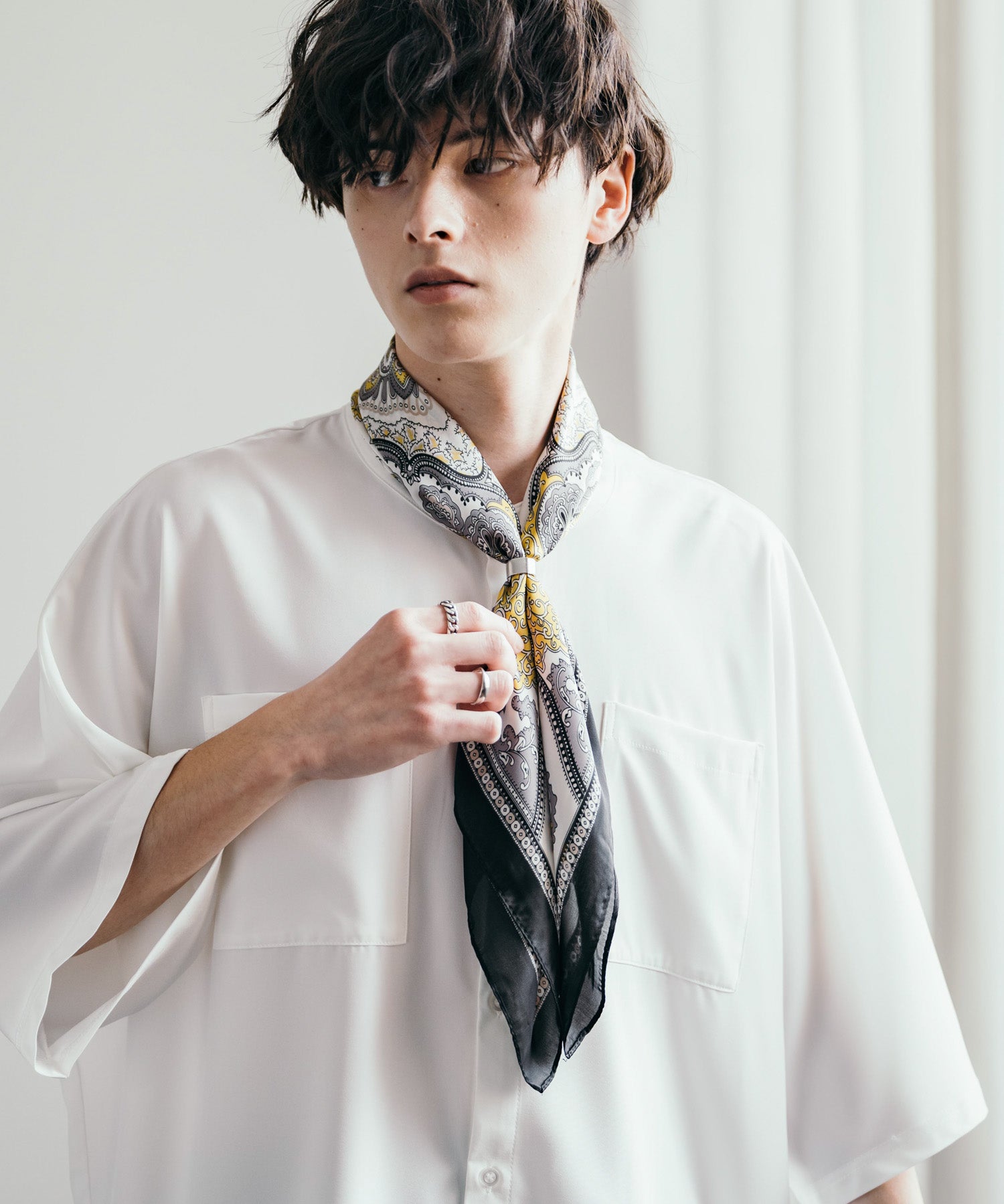 新色追加 スカーフリング付き 大判サイズ総柄スカーフ 12688