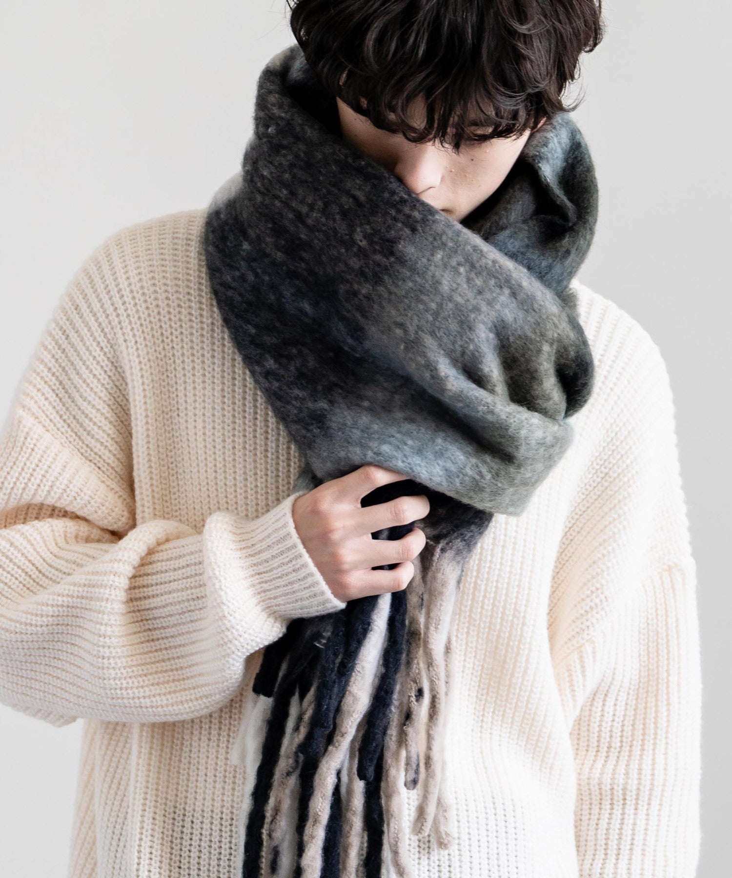 新色追加 モヘアタッチ ボリュームフリンジマフラー 無地/チェック