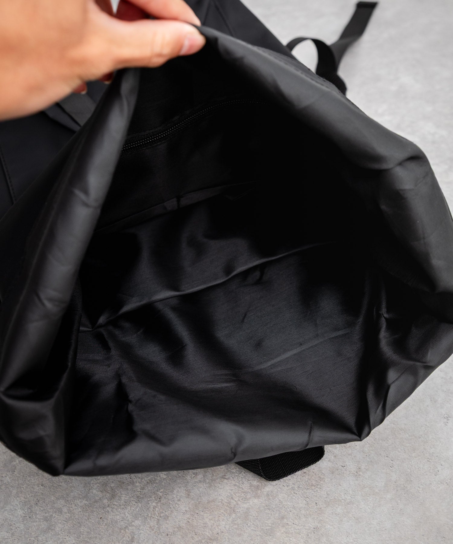 ロールトップアーバンフラップデイパック/バックパック/リュック 15512