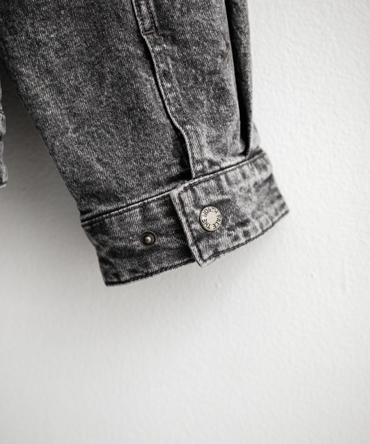 日本未展開モデル WHITE LABEL THE NORTH FACE DENIM TRUCKER JACKET ワンポイントロゴ刺繍ワークデニムジャケット 15653