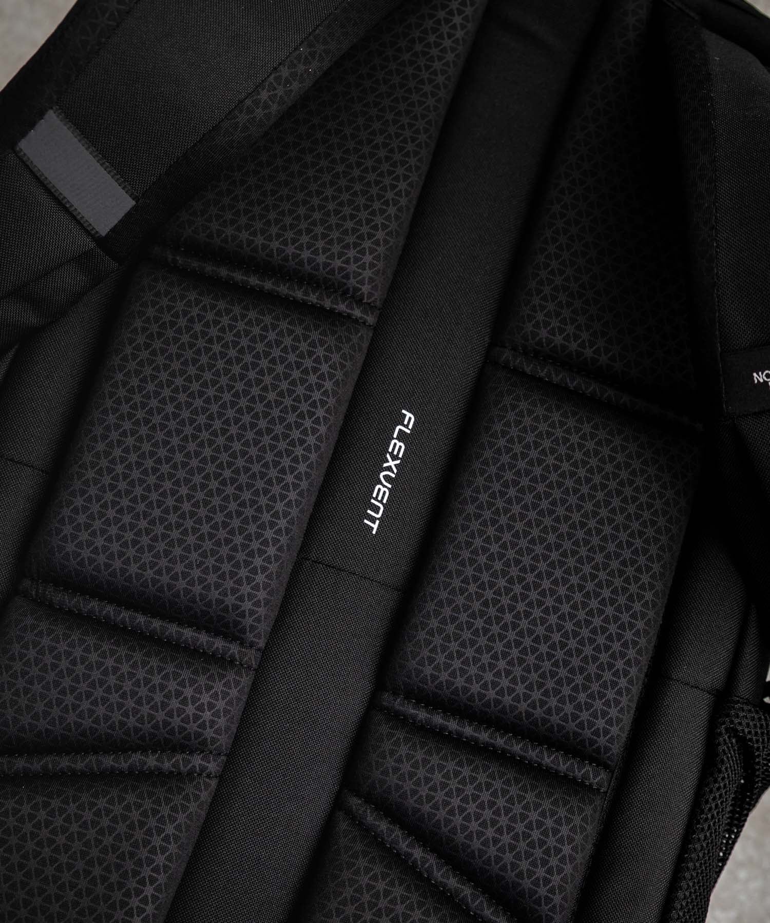 新色追加 THE NORTH FACE ザ・ノースフェイス JESTER ジェスター バックパック/リュック 15102