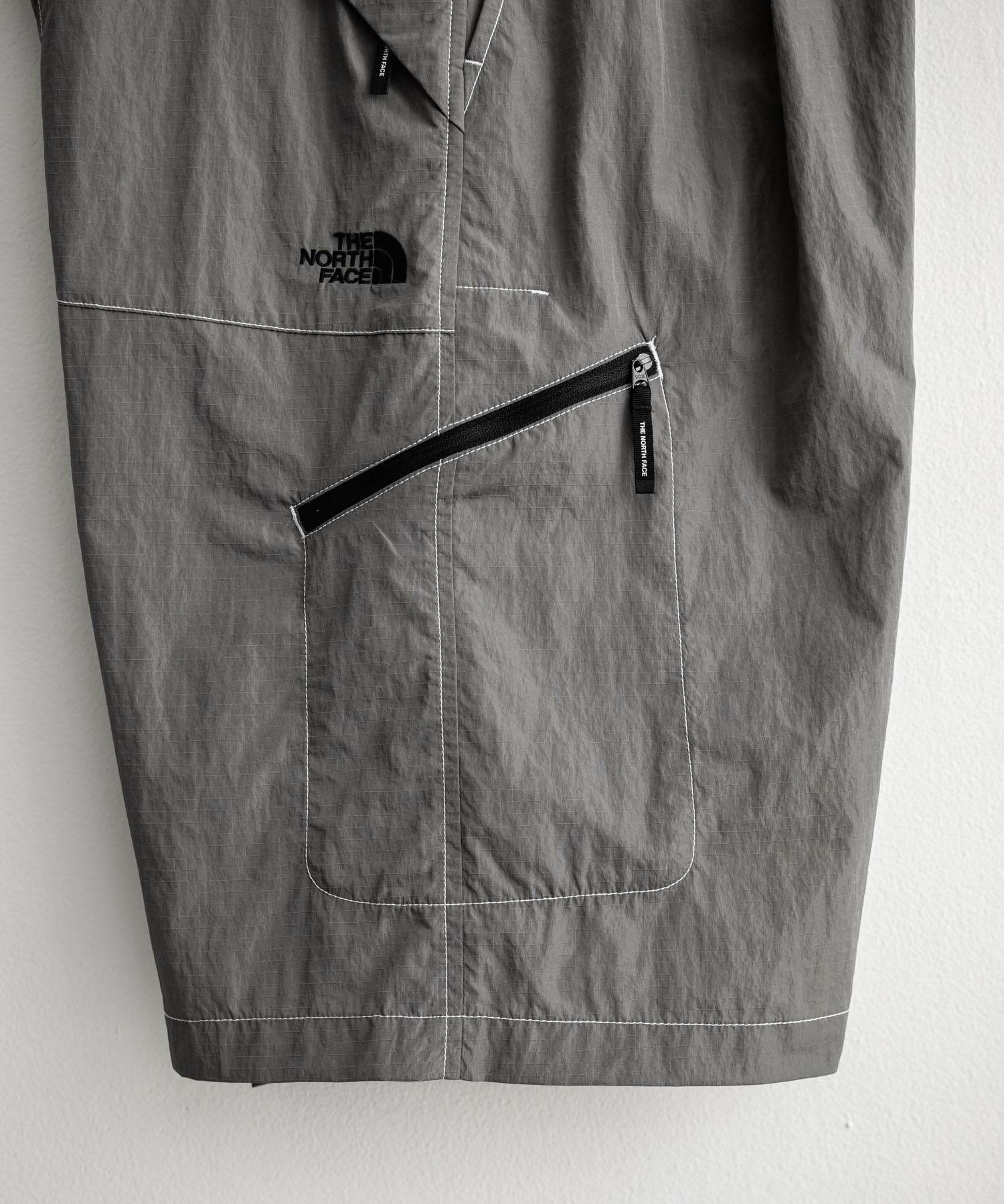 日本未展開モデル THE NORTH FACE ザ・ノースフェイス WHITE LABEL ホワイトレーベル SHELDON BERMUDA ナイロンワイドハーフパンツ 16065