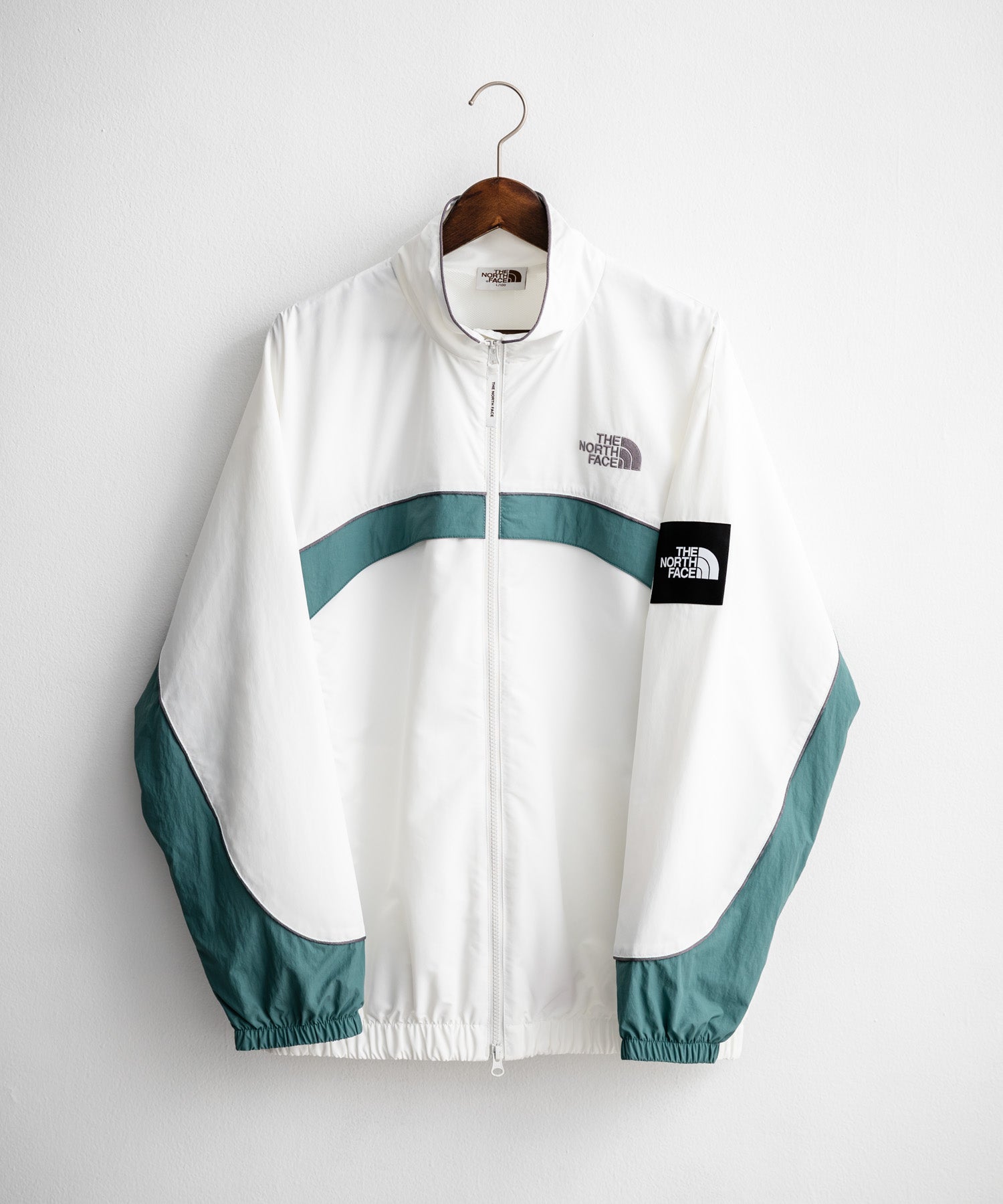 日本未展開モデル THE NORTH FACE ザ・ノースフェイス WHITE LABEL ホワイトレーベル KICKFLEX JACKET 配色切替パイピングロゴ刺繍ナイロンジャケット 15063