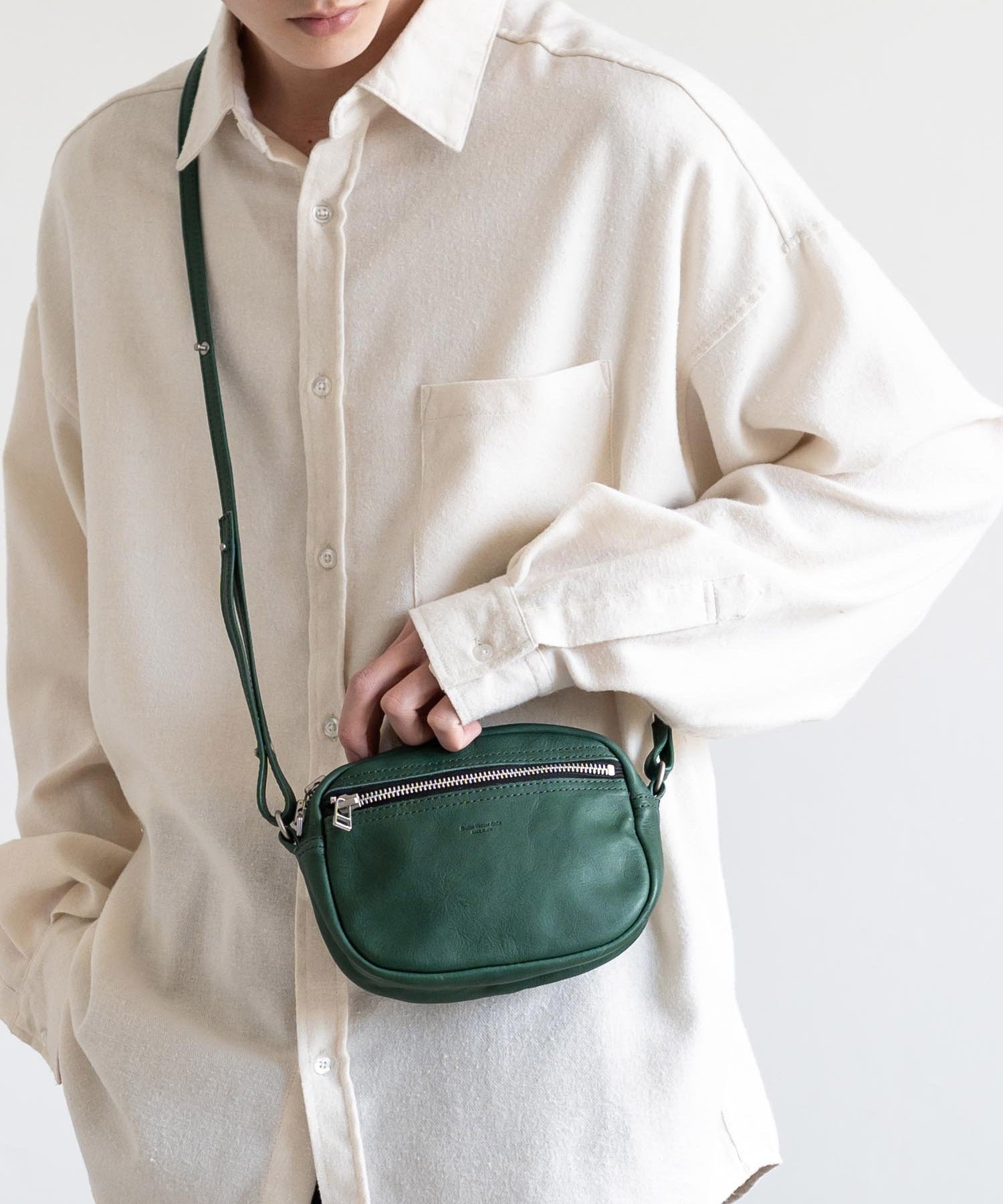 Butler Verner Sails バトラーバーナーセイルズ 日本製国産 ホースレザーシンプルミニショルダー JA-2828 13222