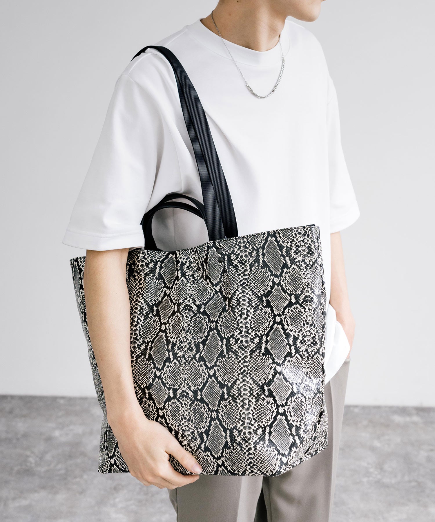 Butler Verner Sails バトラーバーナーセイルズ 日本製 国産 スネーク柄2WAYトートバッグ JI-2854 13473