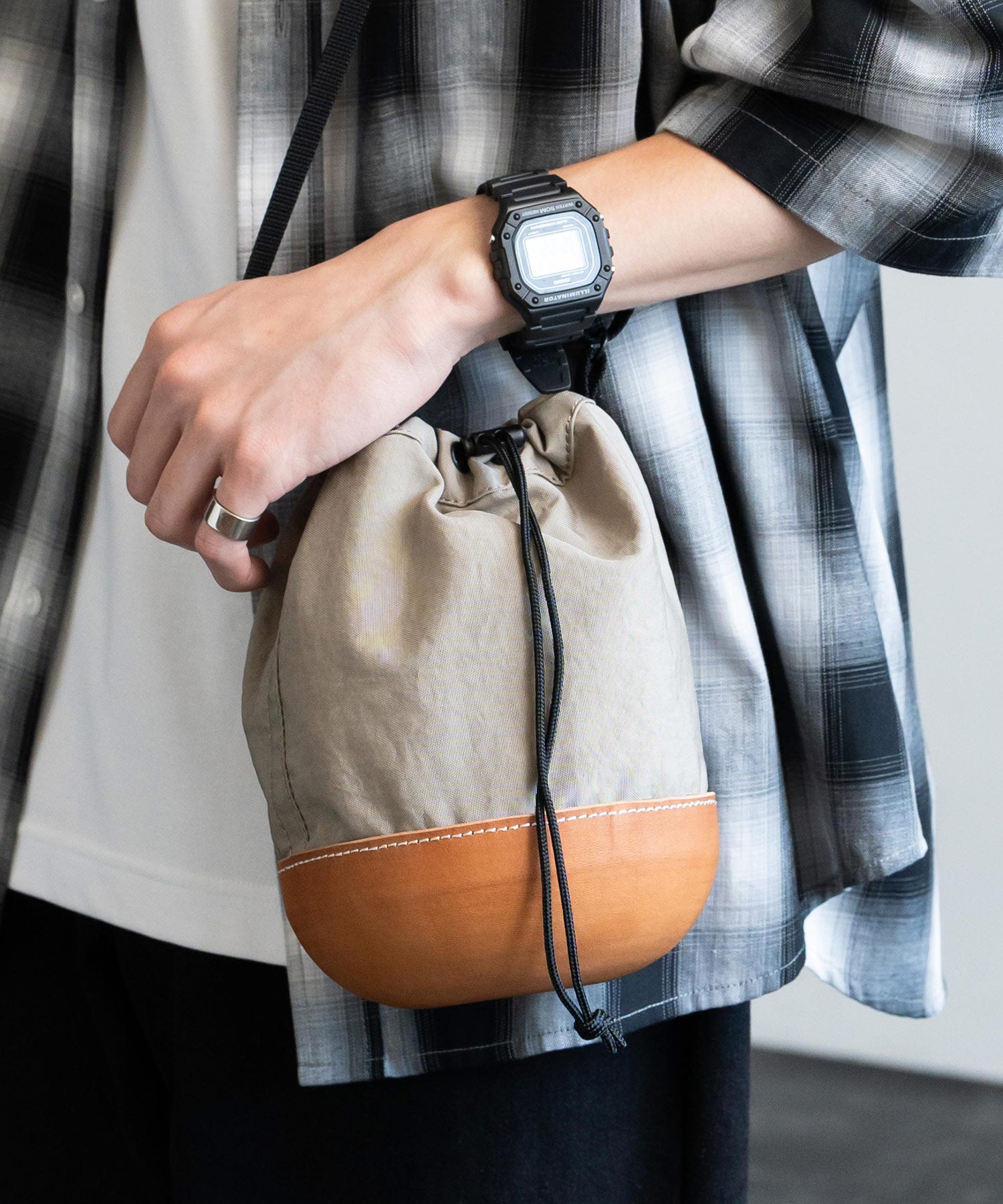 国産 モールドレザー×シワ加工ナイロン巾着ショルダー JA-2865 13793