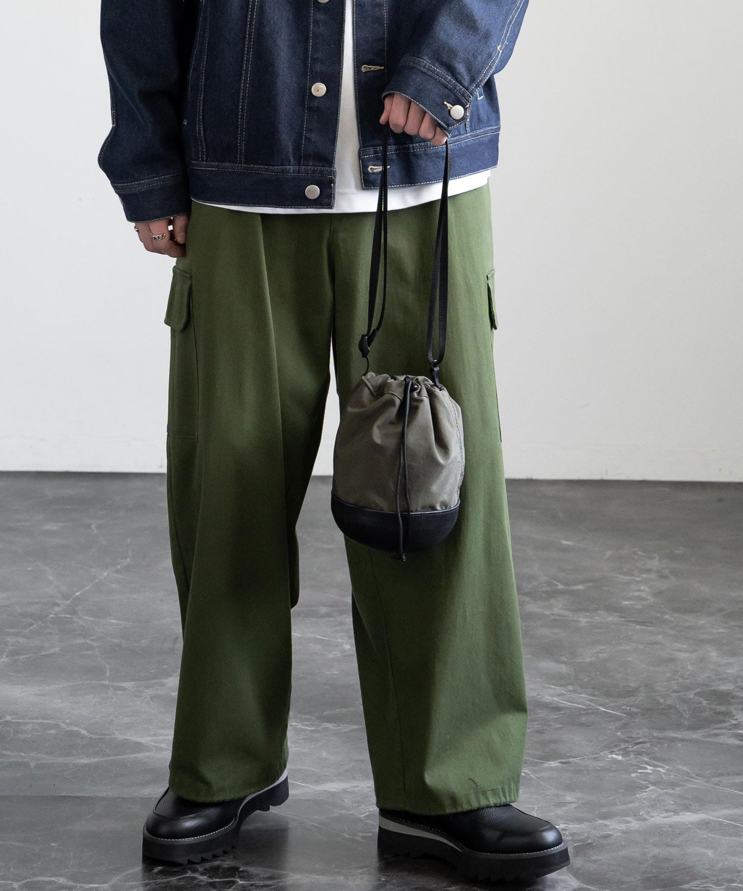 Butler Verner Sails バトラーバーナーセイルズ 日本製/国産 モールドレザー×シワ加工ナイロン巾着ショルダー JA-2865 13793