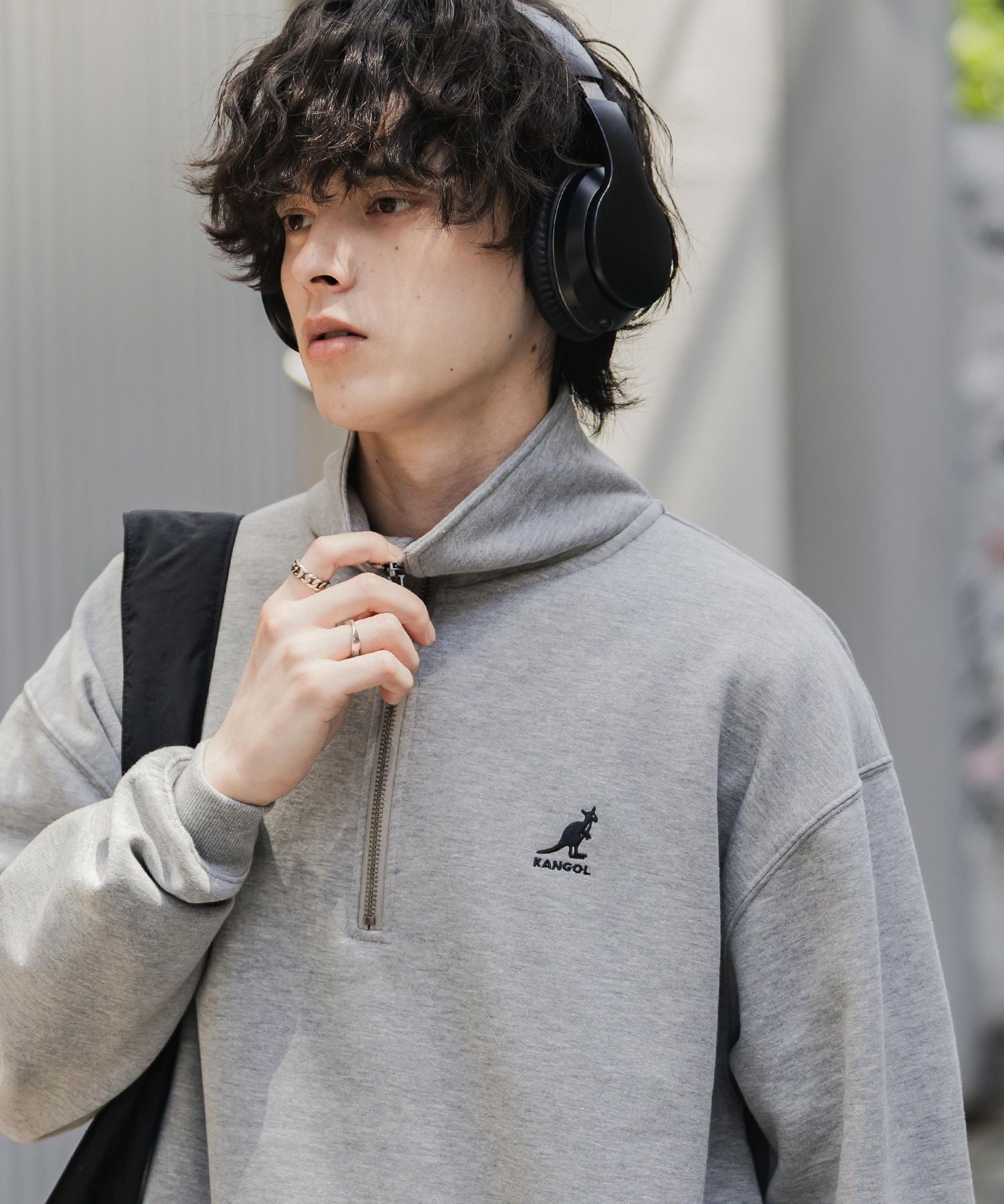 新色追加 KANGOL カンゴール 別注コラボオーバーサイズ裏起毛ロゴ刺繍ハーフジップハイネックスウェットトレーナー 13840 【セットアップ可能】