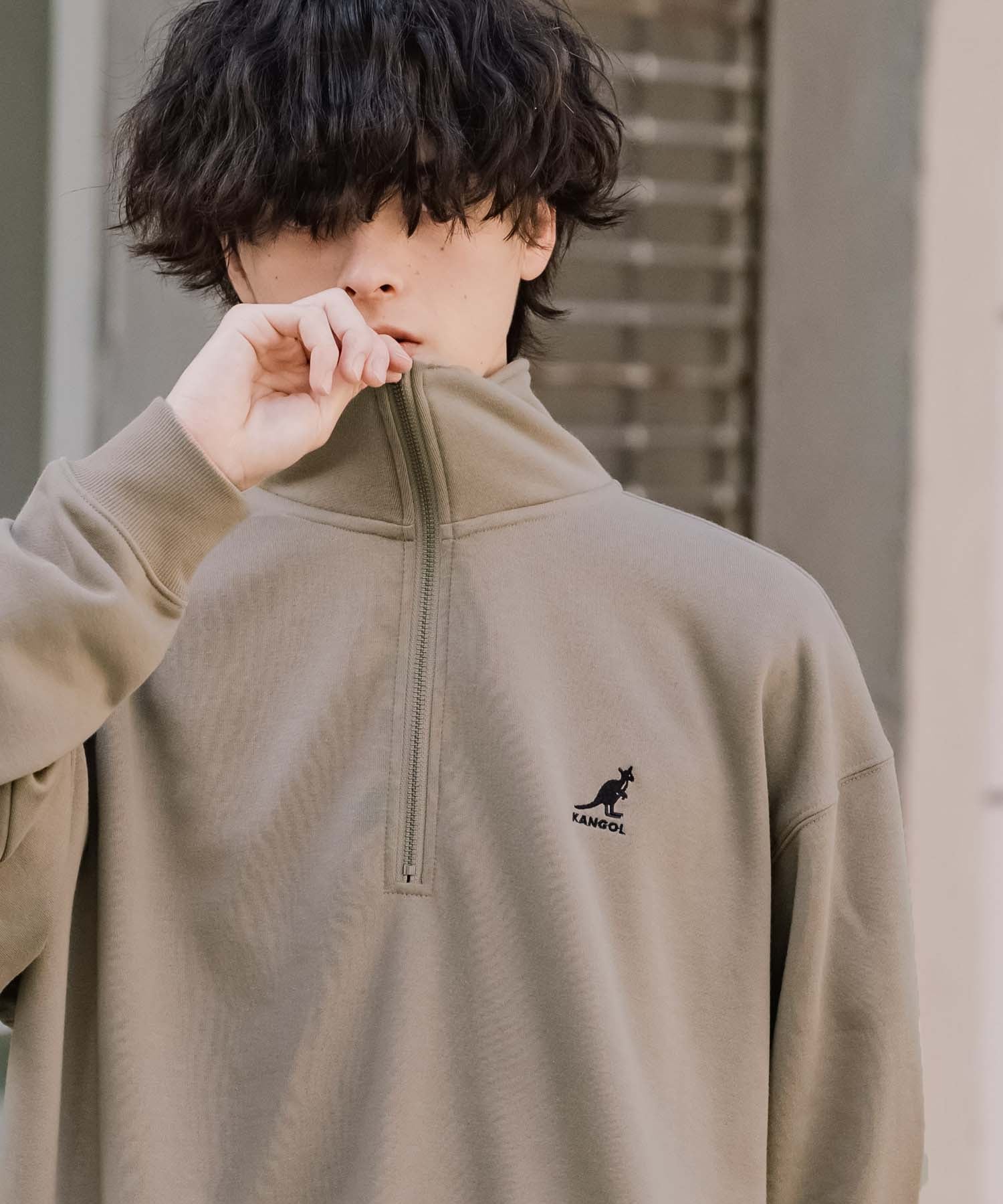 新色追加 KANGOL カンゴール 別注コラボオーバーサイズ裏起毛ロゴ刺繍ハーフジップハイネックスウェットトレーナー 13840 【セットアップ可能】