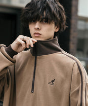 新色追加 KANGOL カンゴール 別注コラボオーバーサイズサイドラインワンポイントロゴ刺繍ハーフジップフリーストレーナー 13847