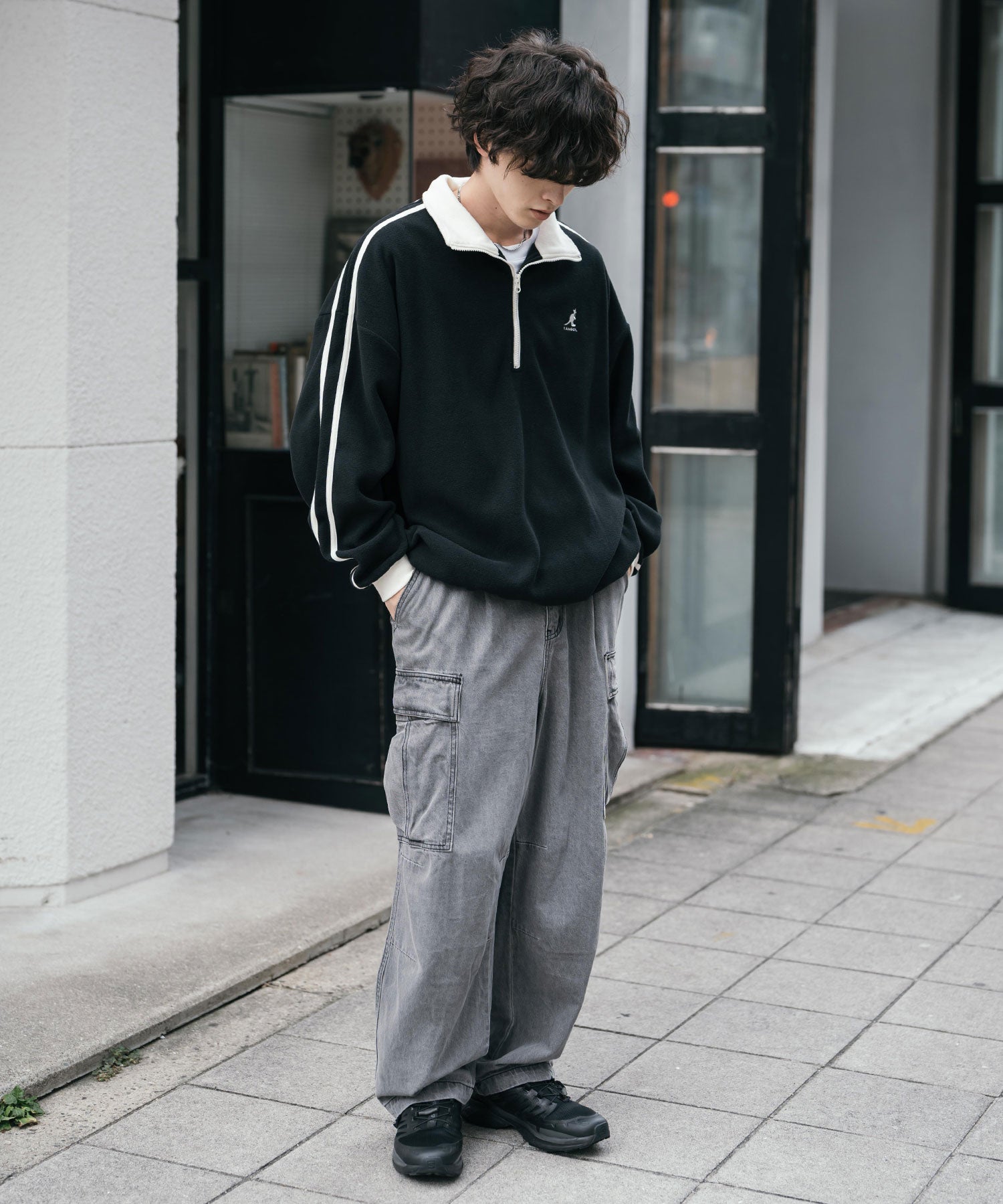 新色追加 KANGOL カンゴール 別注コラボオーバーサイズサイドラインワンポイントロゴ刺繍ハーフジップフリーストレーナー 13847