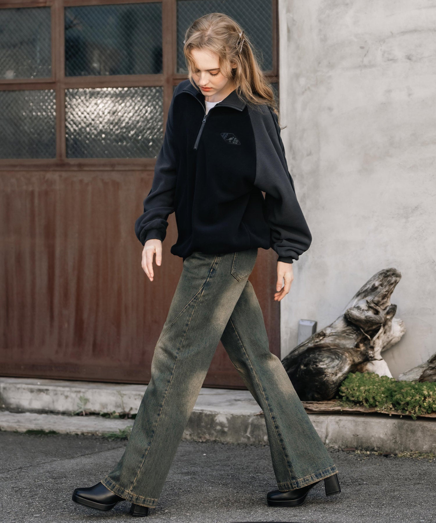 新色追加 KANGOL カンゴール 別注コラボオーバーサイズサイドラインワンポイントロゴ刺繍ハーフジップフリーストレーナー 13847