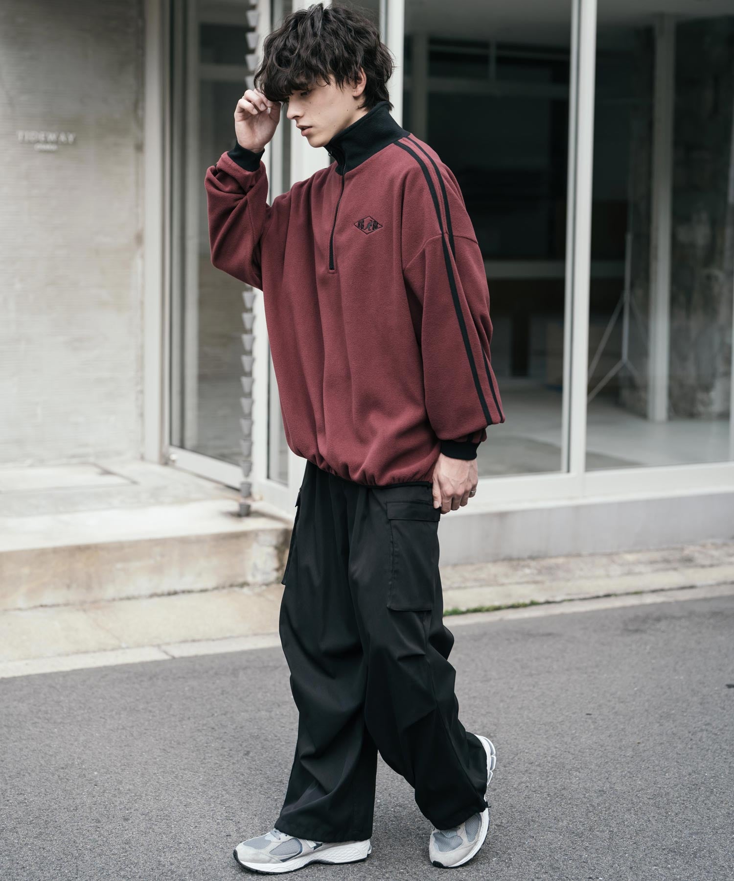 新色追加 KANGOL カンゴール 別注コラボオーバーサイズサイドラインワンポイントロゴ刺繍ハーフジップフリーストレーナー 13847