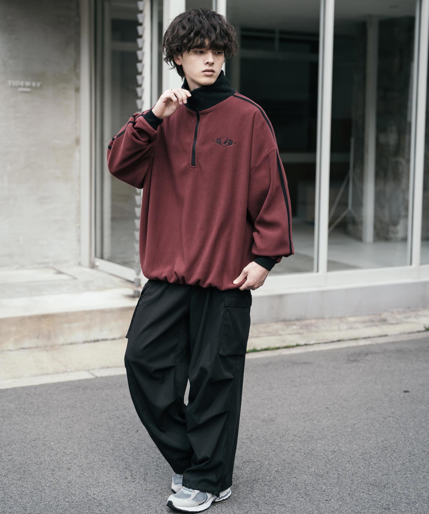 新色追加 KANGOL カンゴール 別注コラボオーバーサイズサイドラインワンポイントロゴ刺繍ハーフジップフリーストレーナー 13847