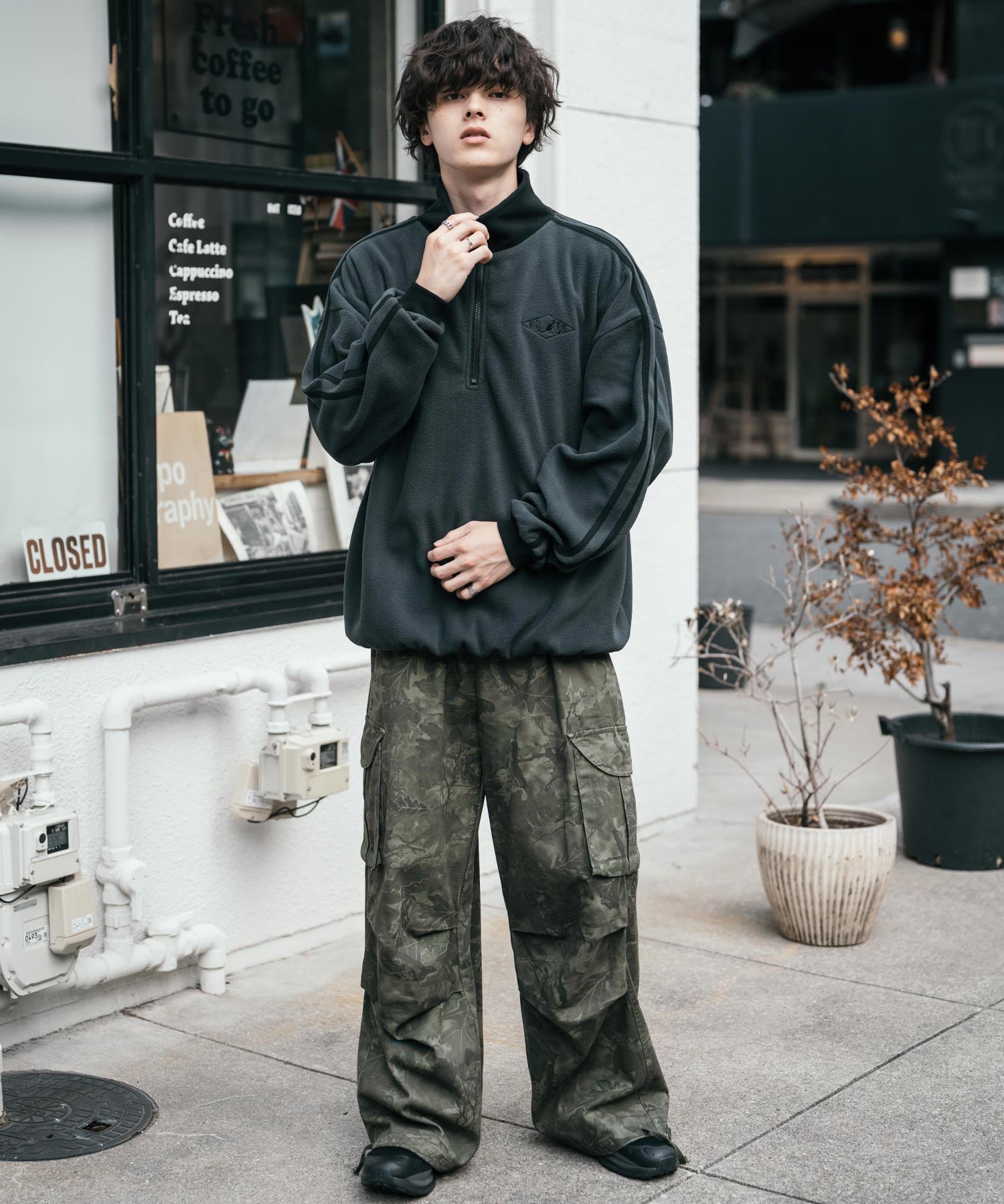 新色追加 KANGOL カンゴール 別注コラボオーバーサイズサイドラインワンポイントロゴ刺繍ハーフジップフリーストレーナー 13847