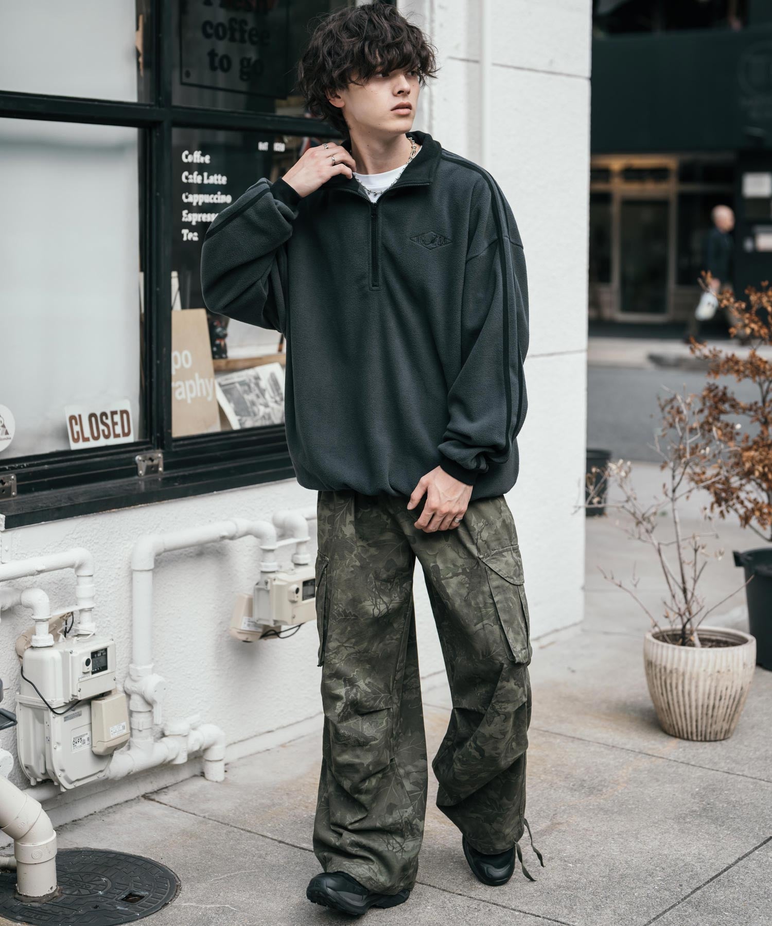 新色追加 KANGOL カンゴール 別注コラボオーバーサイズサイドラインワンポイントロゴ刺繍ハーフジップフリーストレーナー 13847