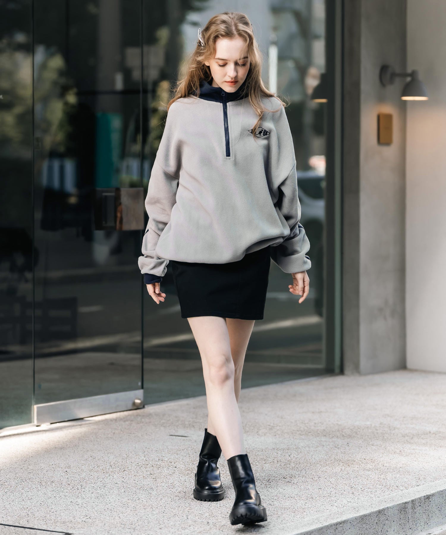 新色追加 KANGOL カンゴール 別注コラボオーバーサイズサイドラインワンポイントロゴ刺繍ハーフジップフリーストレーナー 13847