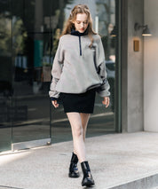 新色追加 KANGOL カンゴール 別注コラボオーバーサイズサイドラインワンポイントロゴ刺繍ハーフジップフリーストレーナー 13847