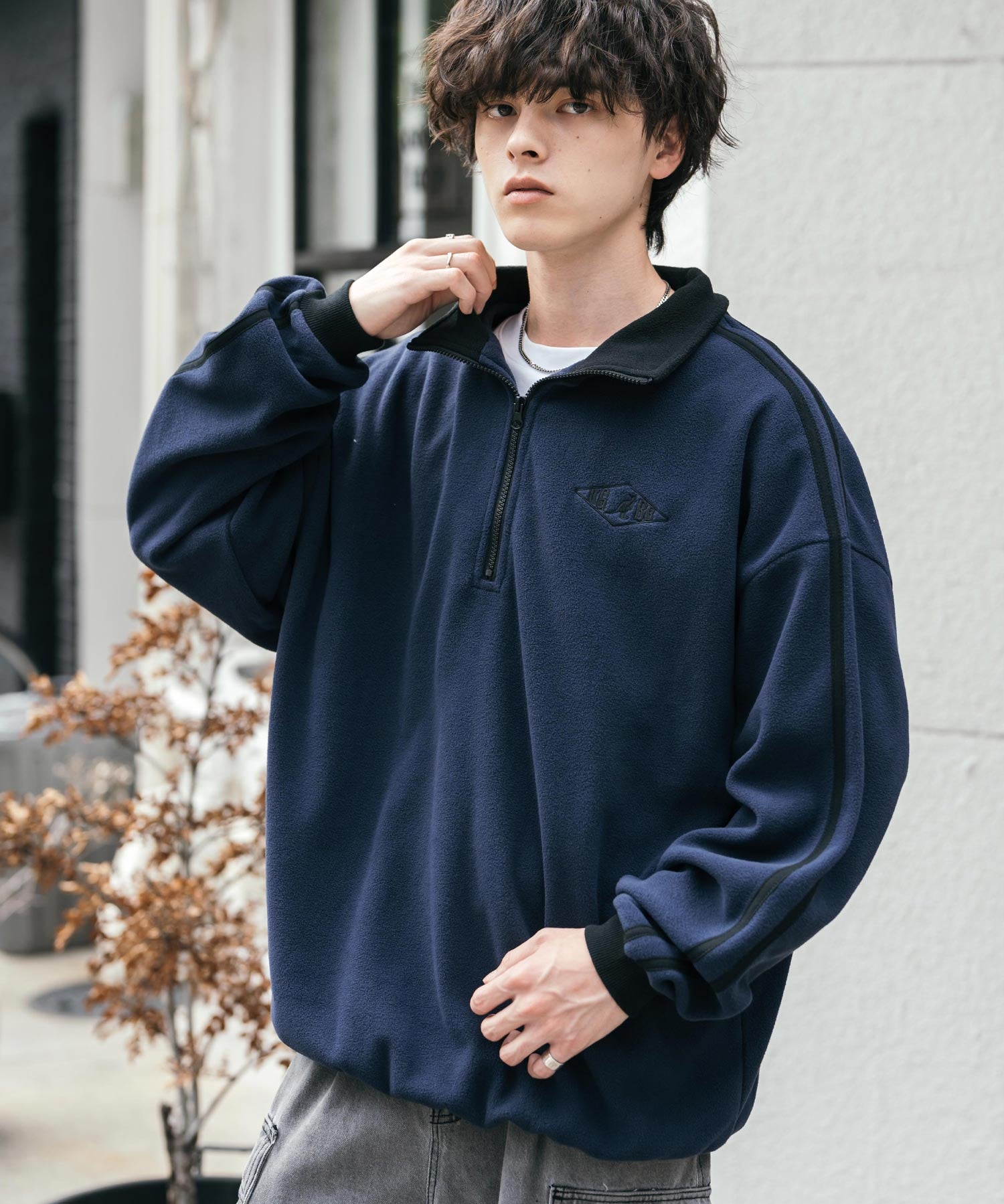 新色追加 KANGOL カンゴール 別注コラボオーバーサイズサイドラインワンポイントロゴ刺繍ハーフジップフリーストレーナー 13847