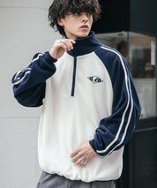 新色追加 KANGOL カンゴール 別注コラボオーバーサイズサイドラインワンポイントロゴ刺繍ハーフジップフリーストレーナー 13847