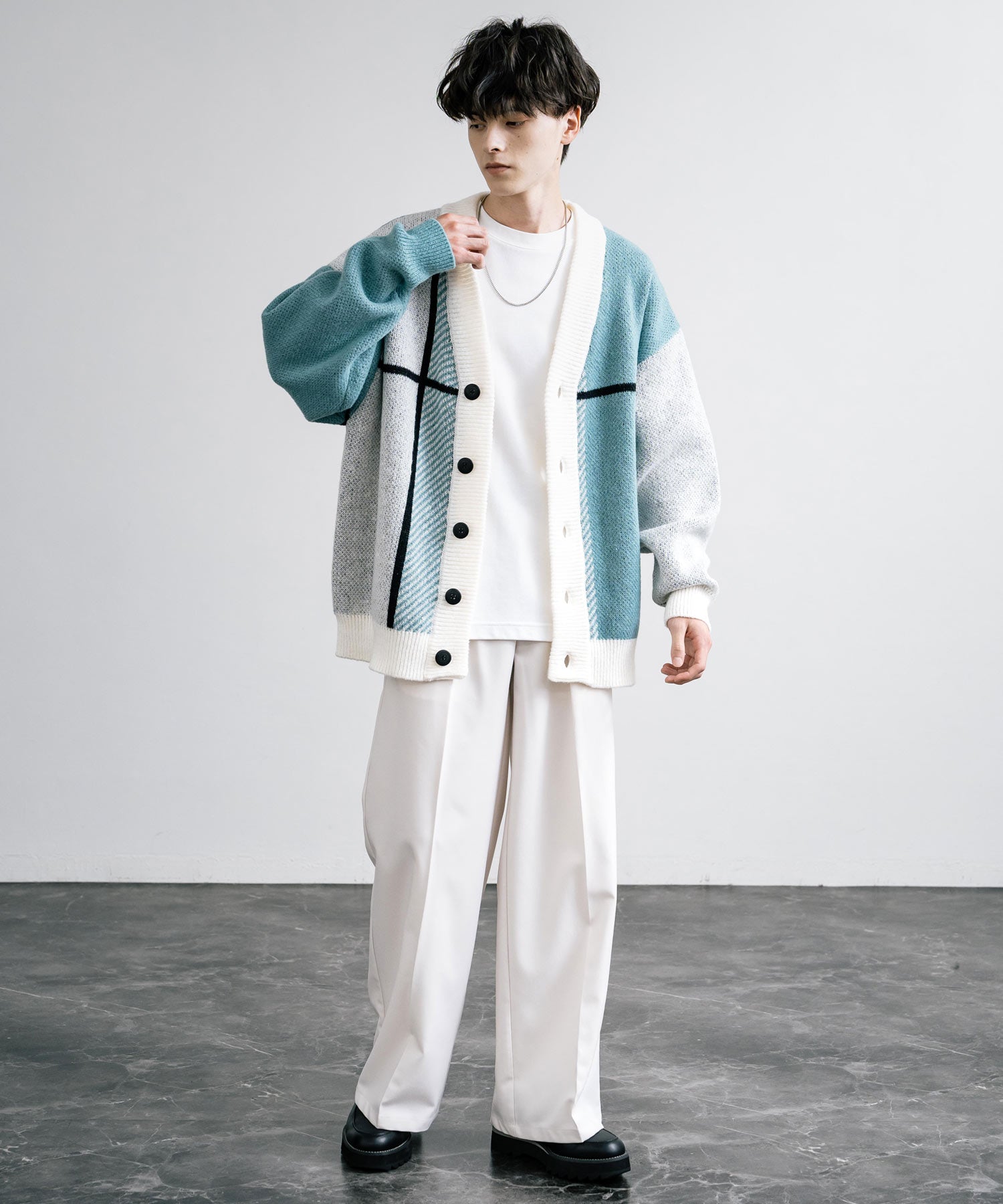 オーバーサイズ 7Gクロスチェック柄Vネックカーディガン – Rocky Monroe